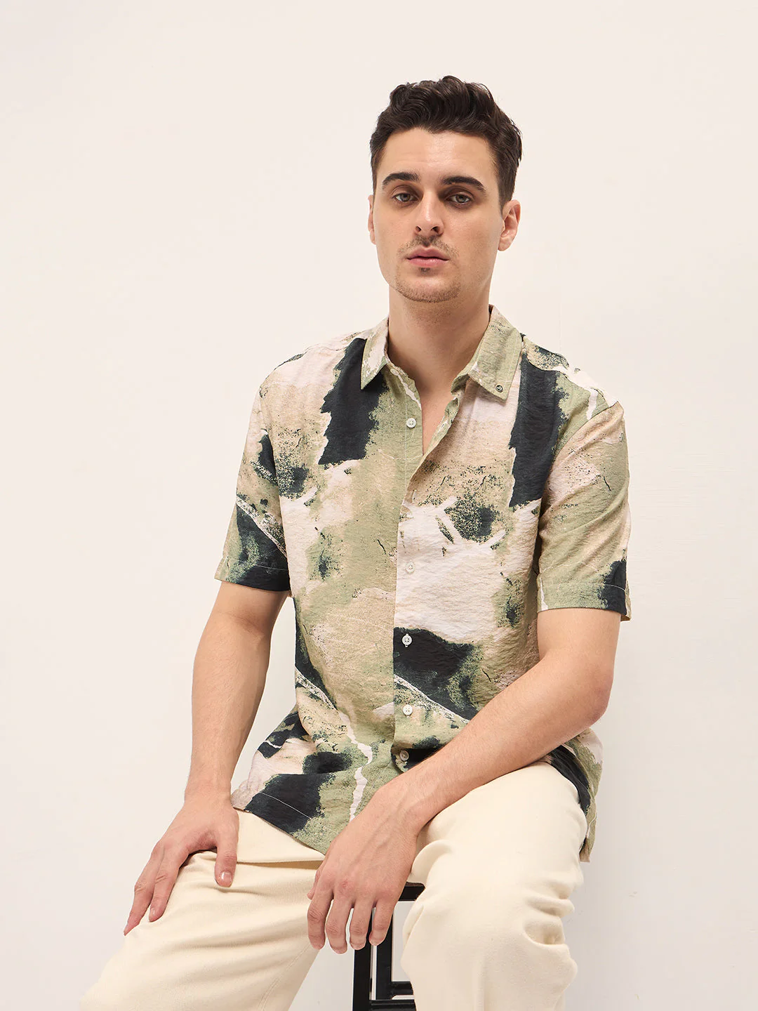 Men Multi-Color Abstract Digital Print Relax Fit Casual Shirt - Image 3