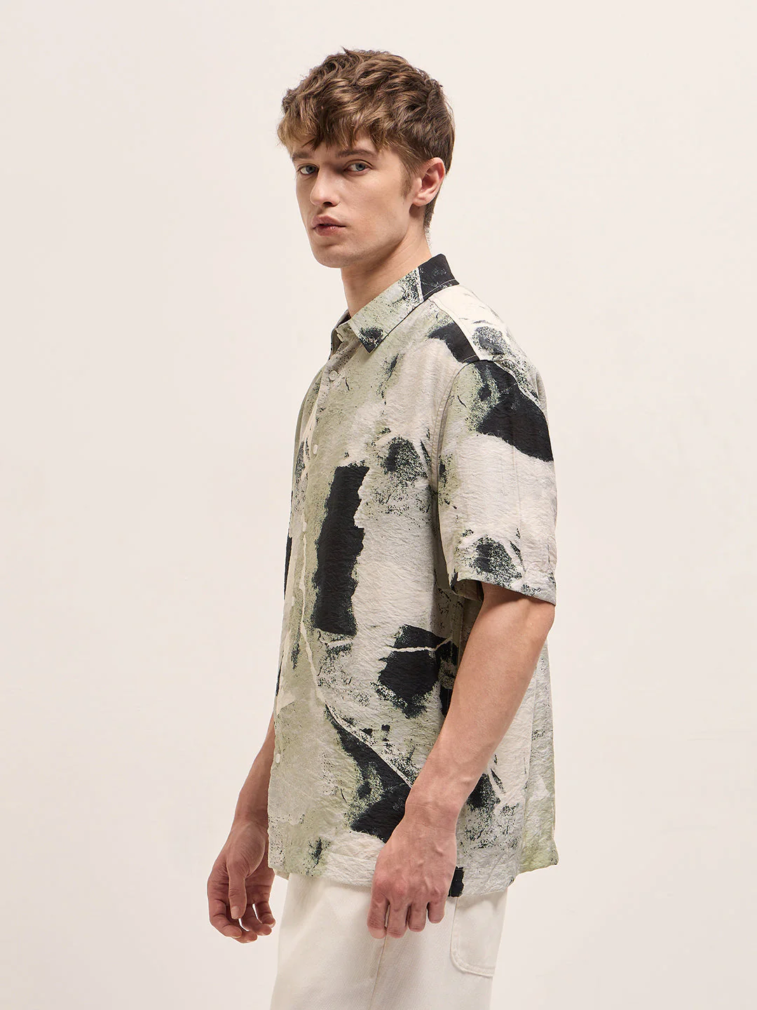 Men Multi-Color Abstract Digital Print Relax Fit Casual Shirt - Image 3