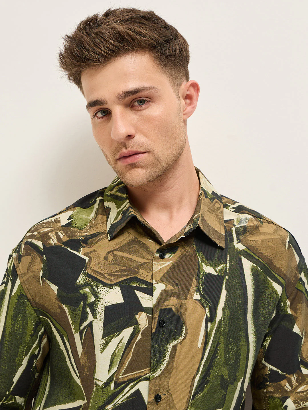 Men Multi-Color abstract foliage-inspired Print Relax Fit Overshirt - Image 5