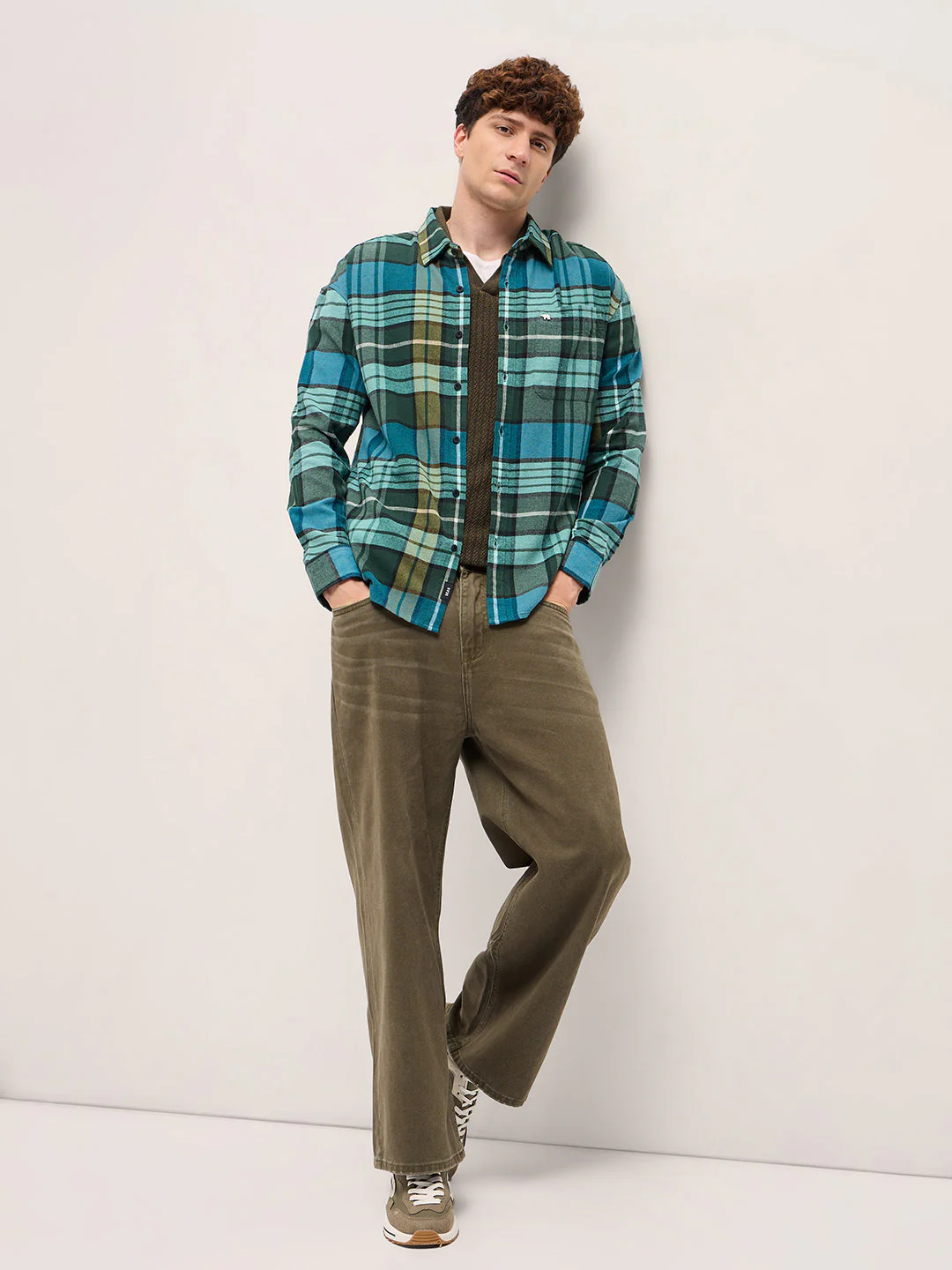 Men Multi-Color Checked Relax Fit Casual Shirt - Image 4