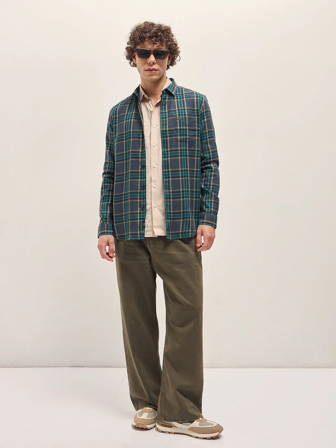 Men Multi-Color Checked Slim Fit Casual Shirt - Image 4