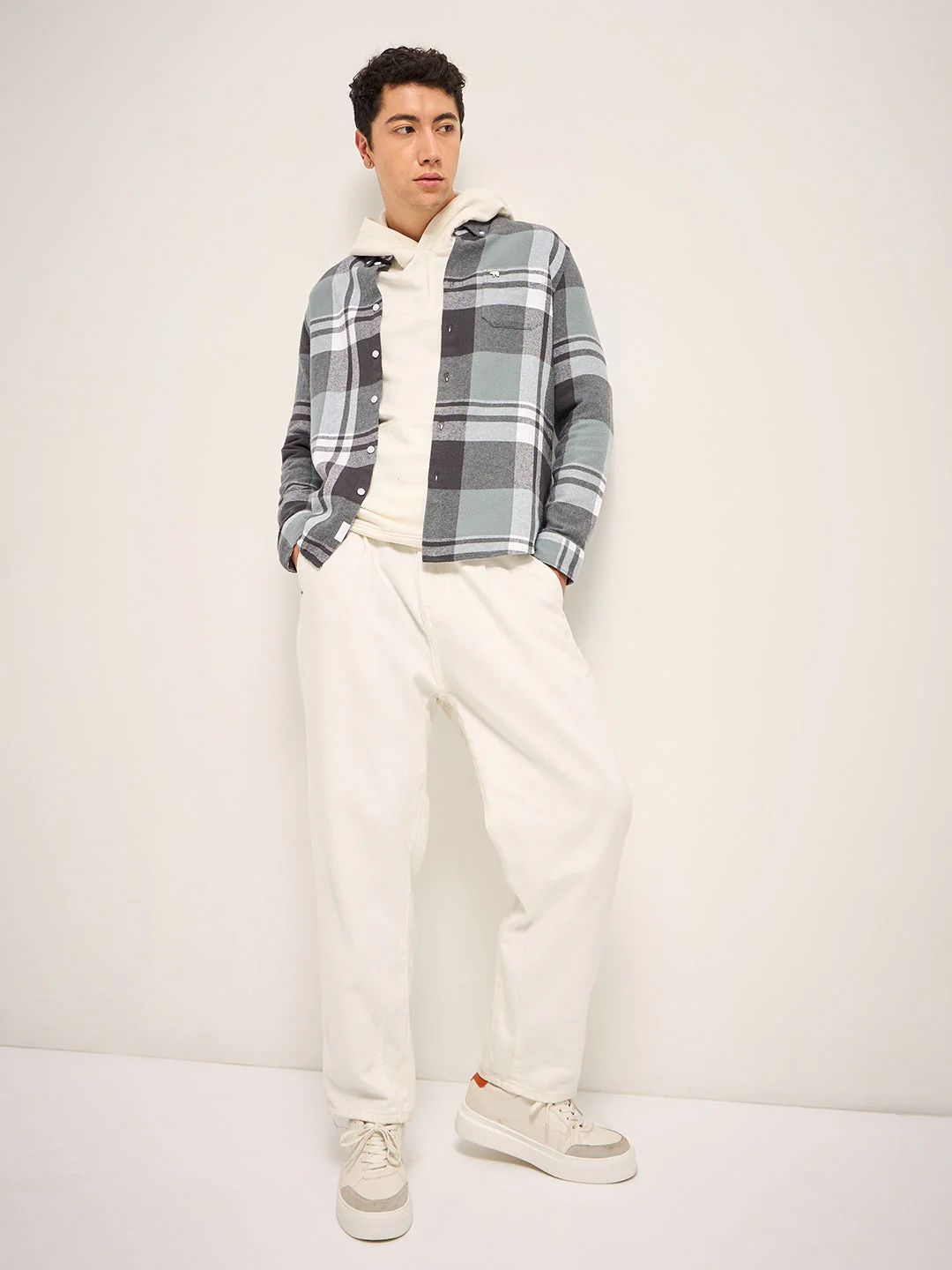 Men Multi-Color Checked Slim Fit Casual Shirt - Image 4