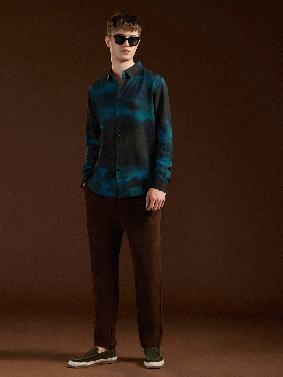 Men Multi-Color Digital Print Slim Fit Casual Shirt - Image 4