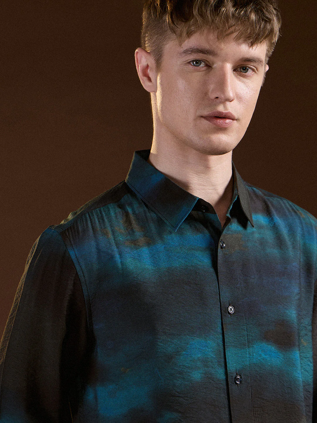 Men Multi-Color Digital Print Slim Fit Casual Shirt - Image 5
