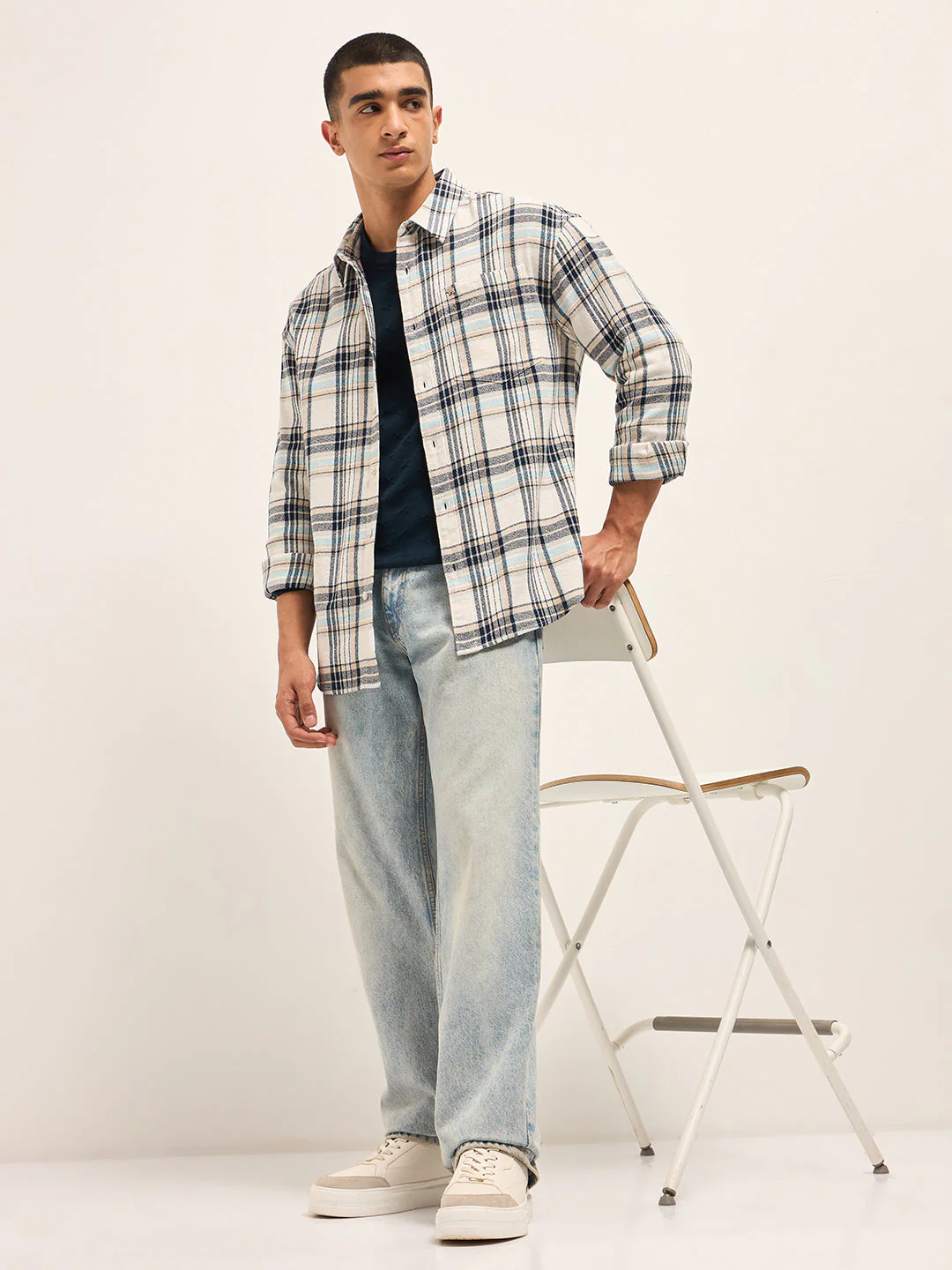 Men Multi-Color Flannel Checked Relaxed Fit Overshirt - Image 4