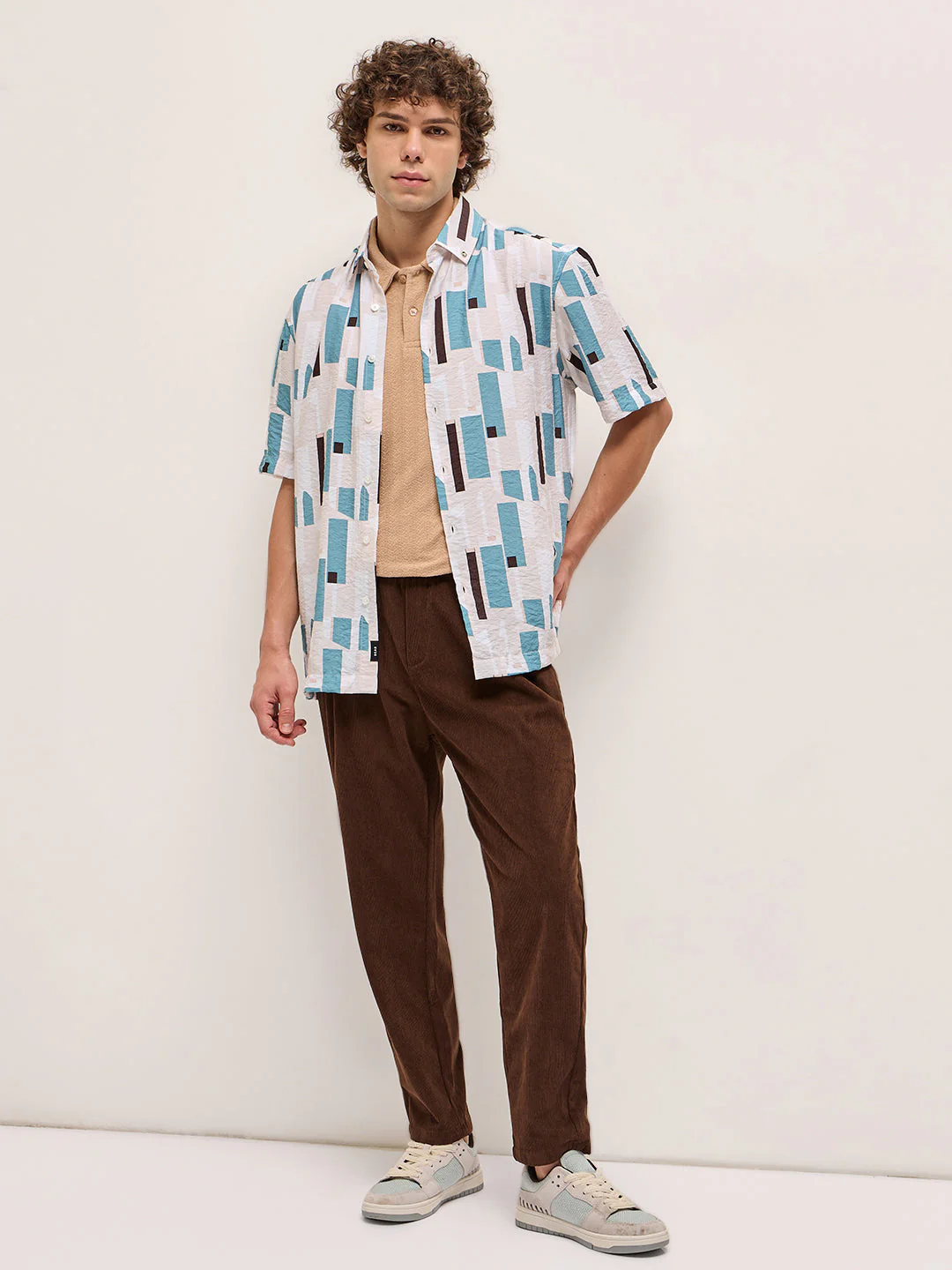 Men Multi-Color Geometrical Print Relax Fit Casual Shirt - Image 4