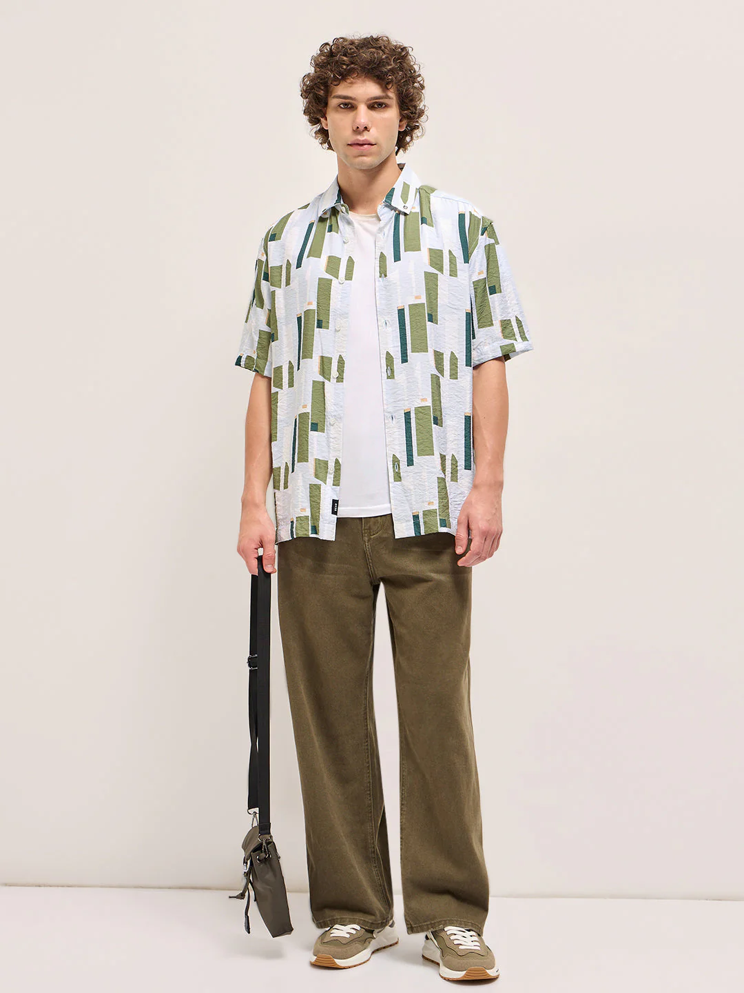 Men Multi-Color Geometrical Print Relax Fit Casual Shirt - Image 4