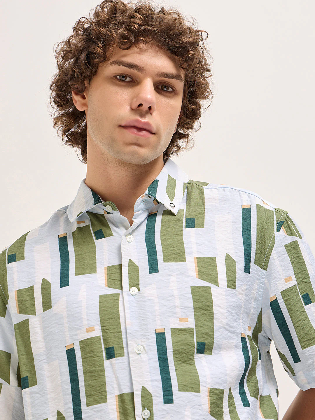 Men Multi-Color Geometrical Print Relax Fit Casual Shirt - Image 5