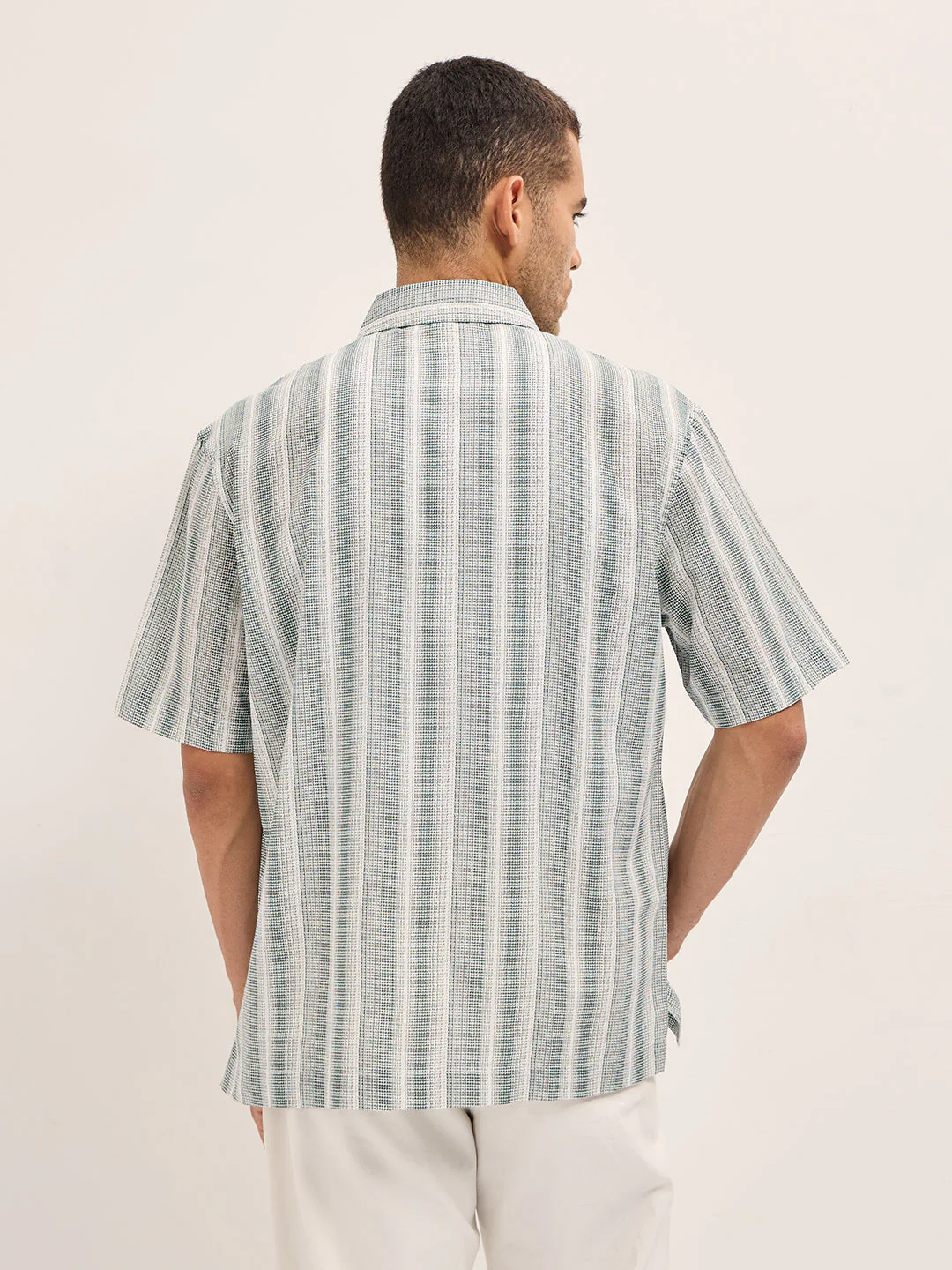 Men Multi-Color Printed Vertical Stripes Relax Fit Casual Shirt - Image 2