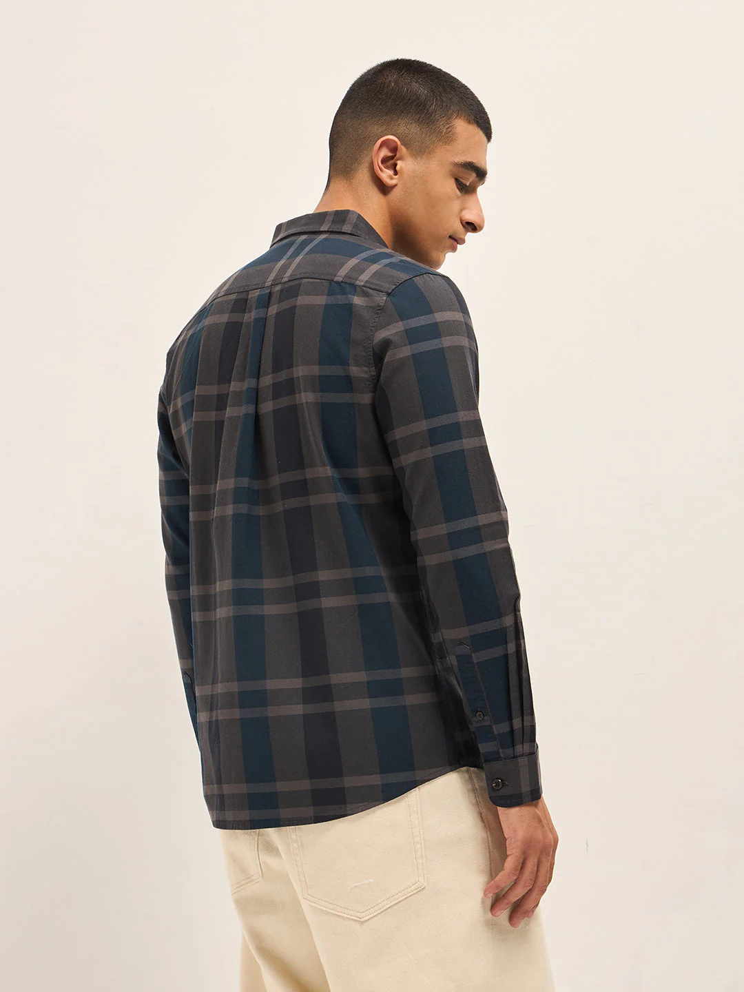 Men Multi-Color Tartan Checked Slim Fit Casual Shirt - Image 2