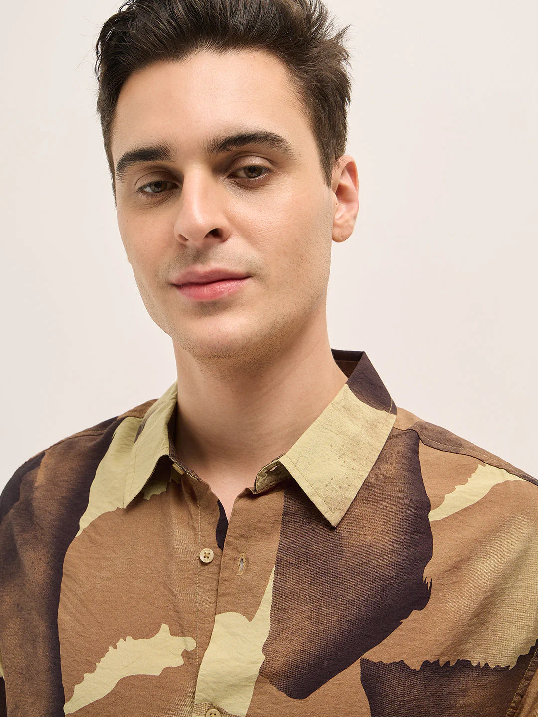 Men Multi-Color Watercolor Camouflage Print Relax Fit Overshirt - Image 5