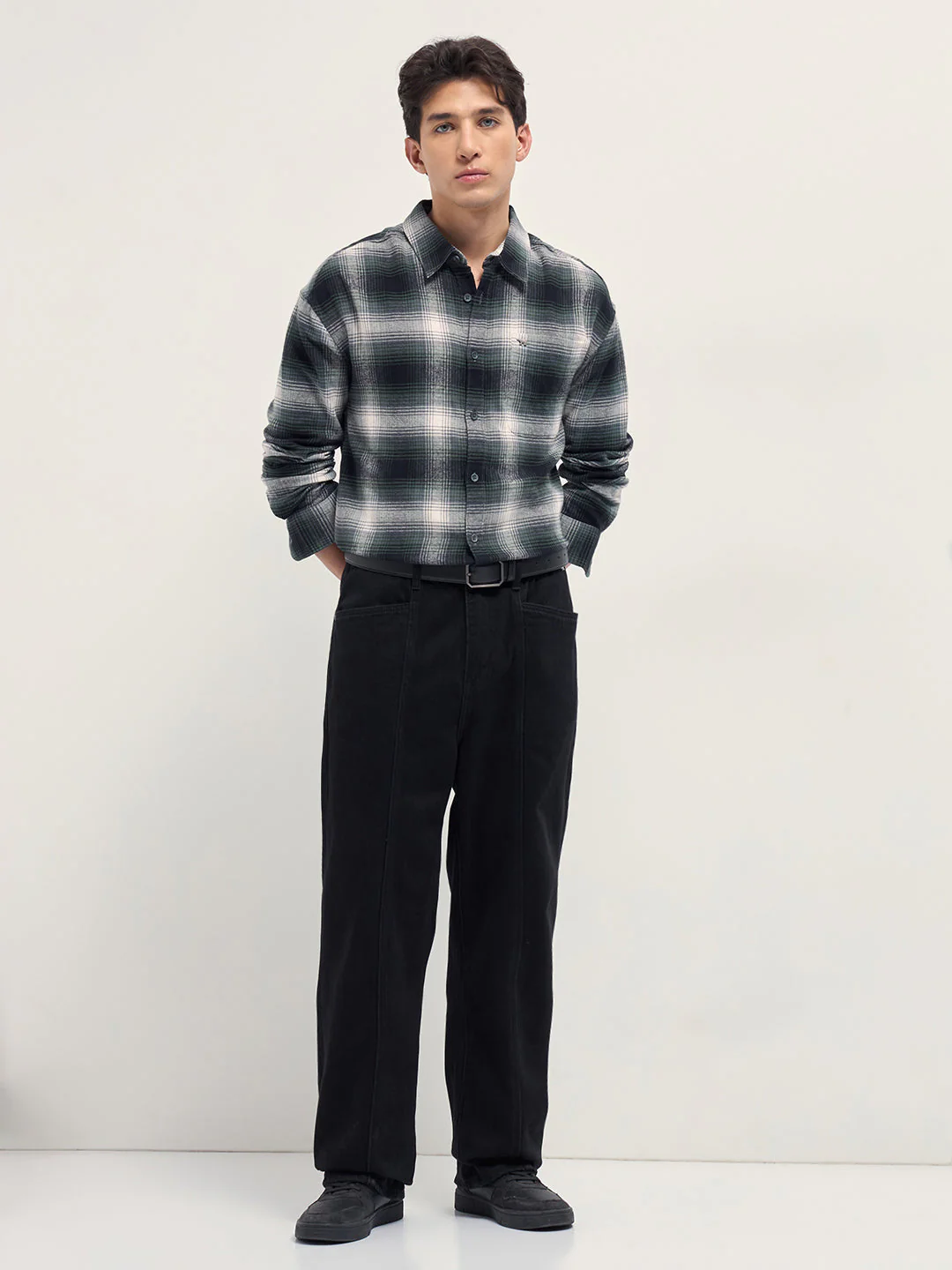 Men Multicolor Checkered Relaxed-Fit Casual Shirt - Image 4