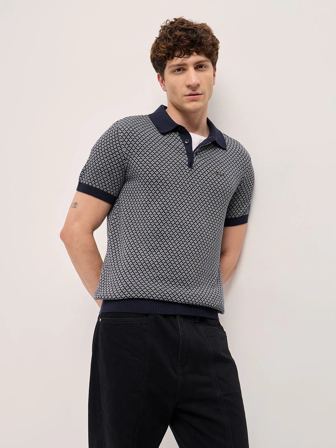 Men Multicolor Geometric textured Knit Slim Fit Polo