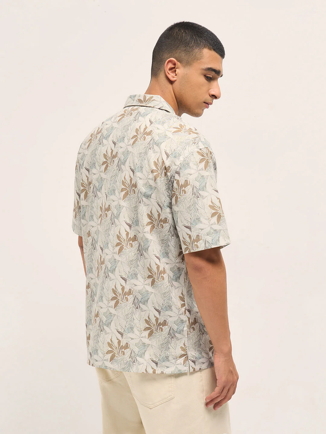 Men Multicolor Tropical Leaf Print Oversized Fit Half Sleeve Shirt - Image 2