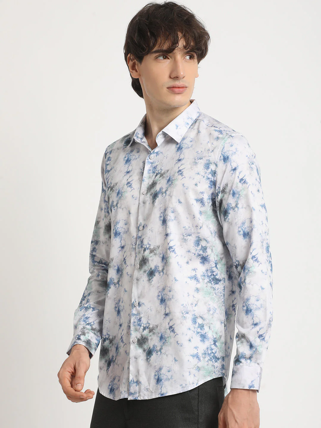 Men Multicolour Printed Slim Fit Cotton Casual Shirt - Image 3