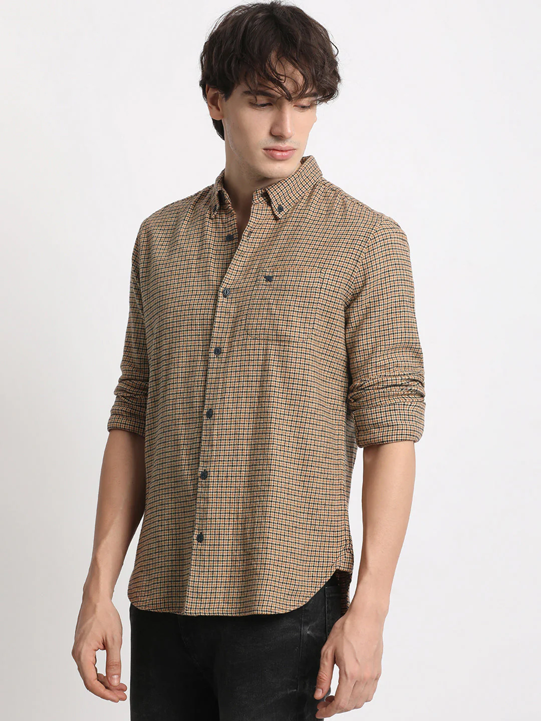 Men  Mustard Checked Slim Fit Casual Shirt - Image 3