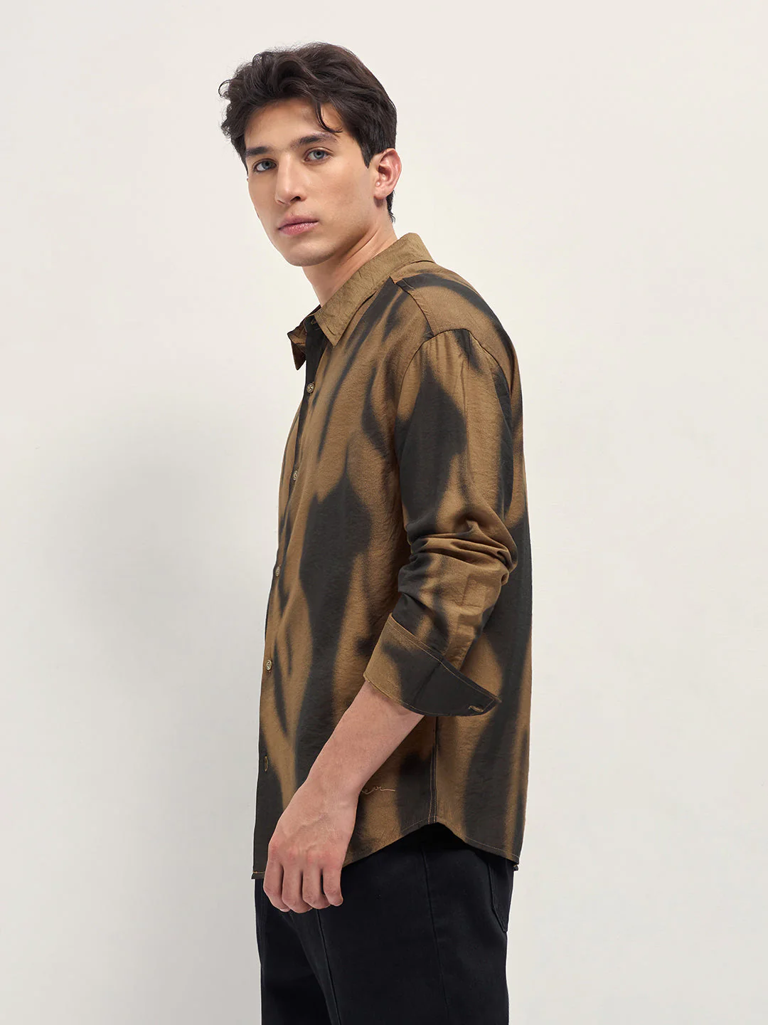 Men Mustard Digital Abstract Print Relaxed Fit Overshirt Shirt - Image 3