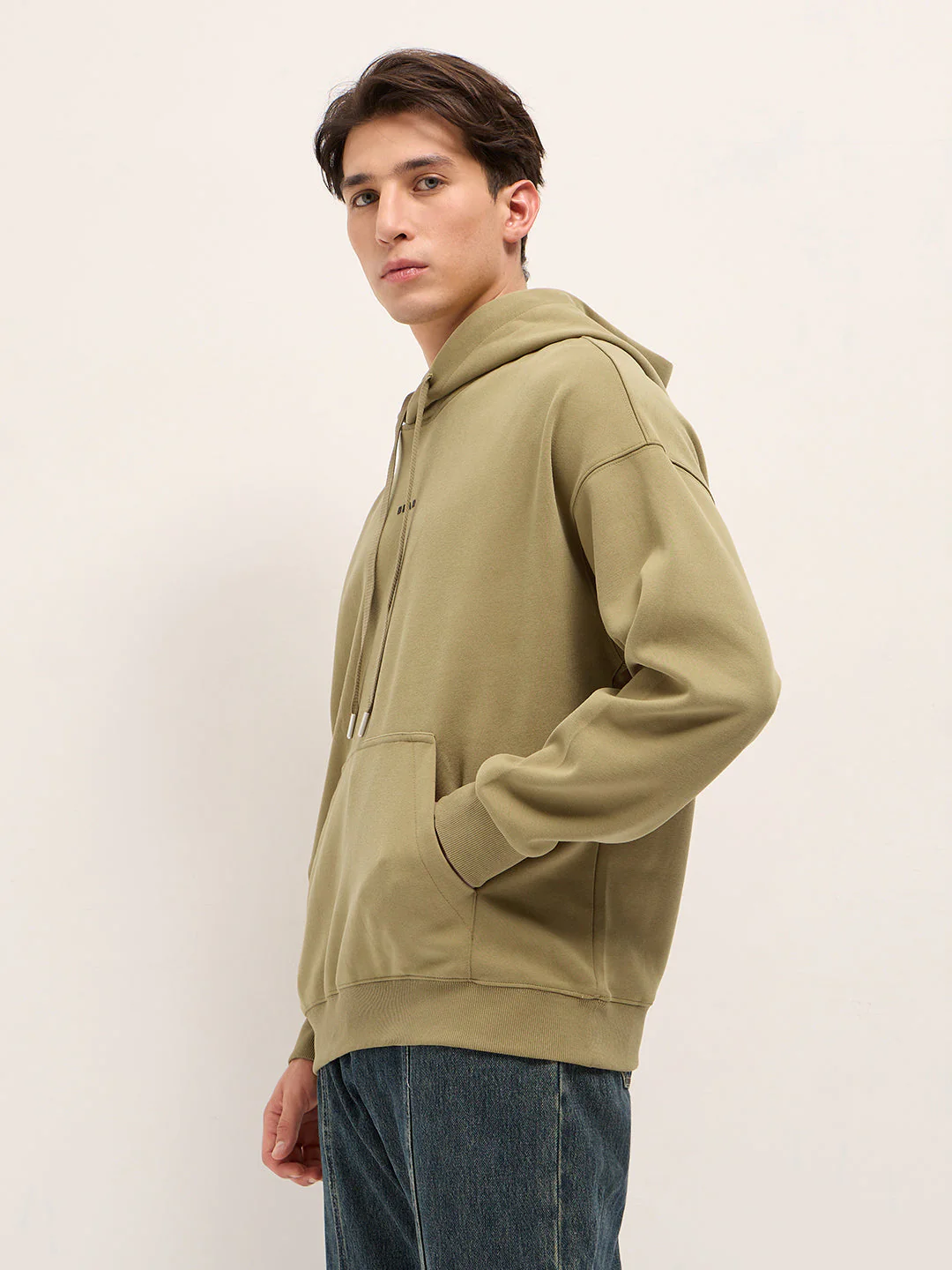 Men Mustard Solid Relax Fit Hoodie - Image 3
