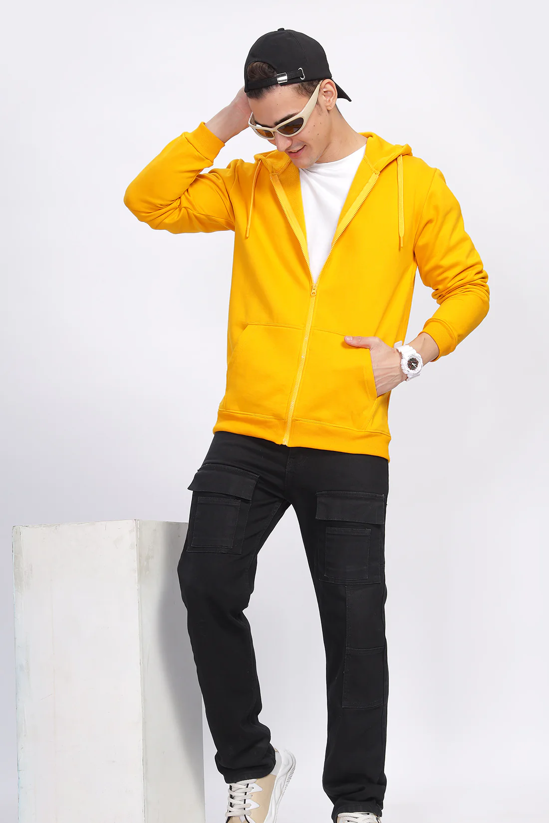 Men Mustard Sweatshirt With Zipper Hoodies - Image 4