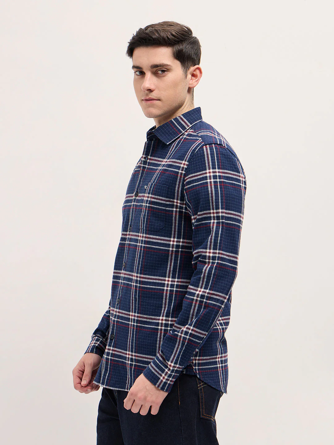 Men Navy Blue Checked Slim Fit Casual Shirt - Image 3