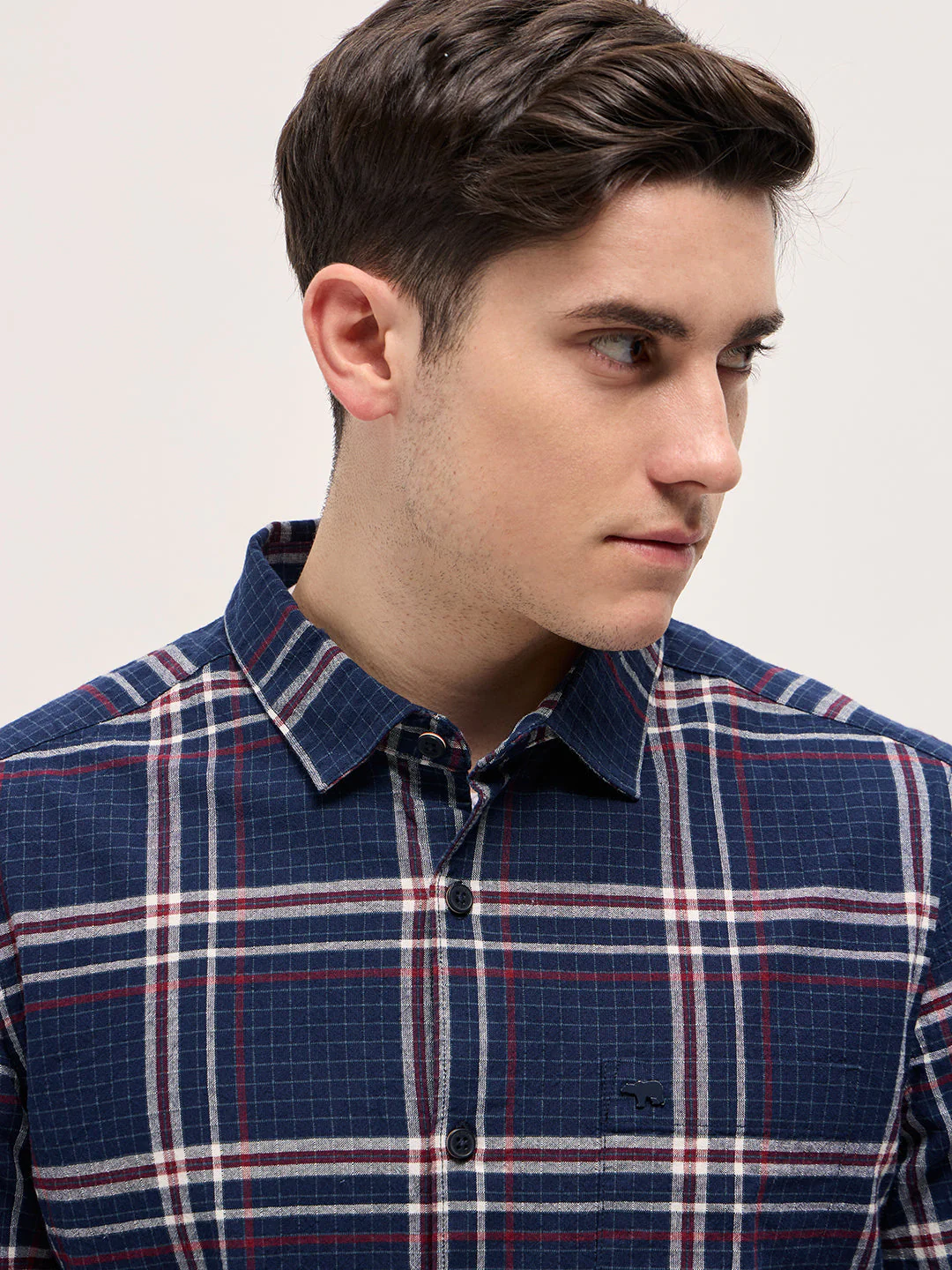 Men Navy Blue Checked Slim Fit Casual Shirt - Image 5