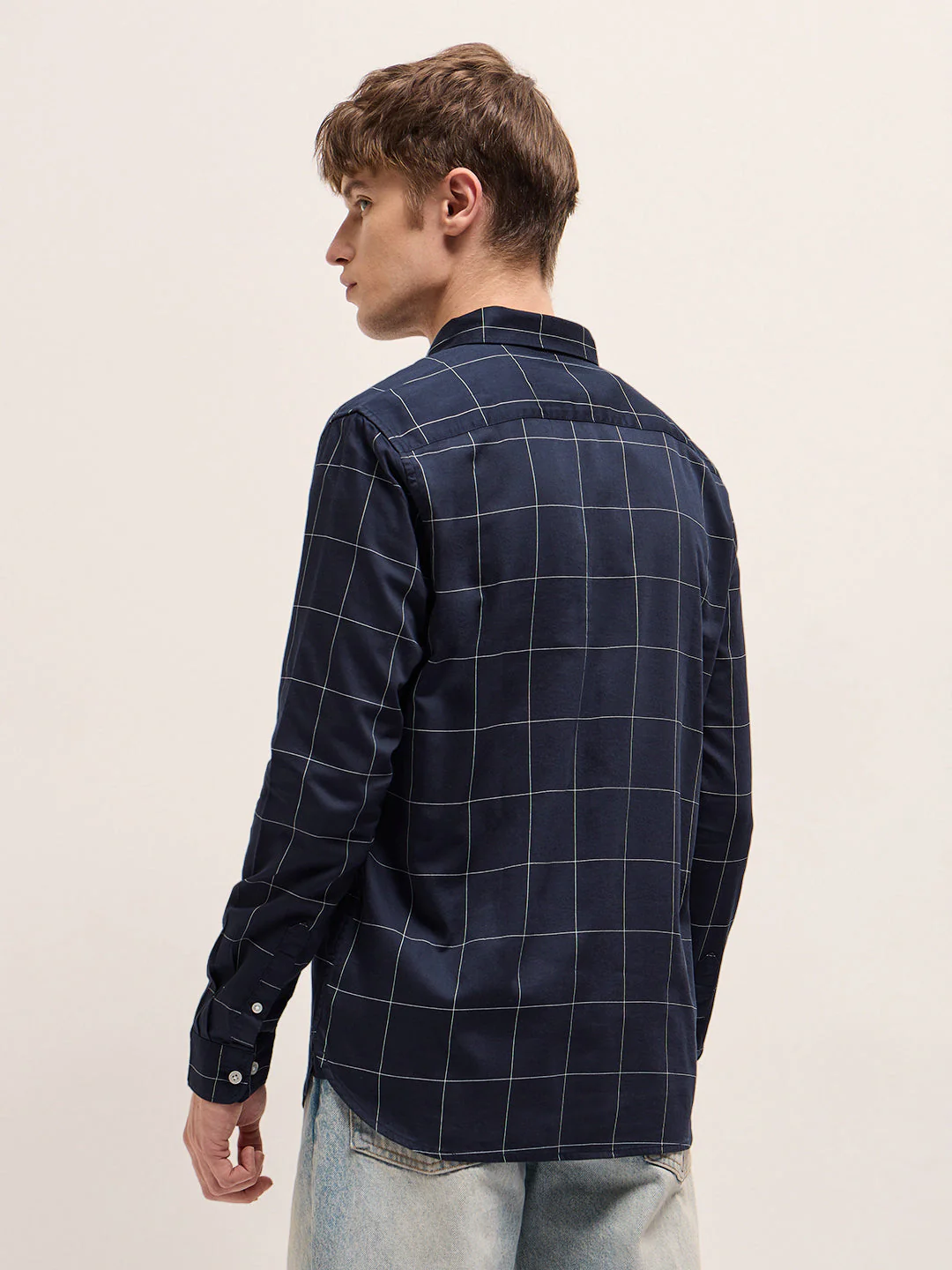 Men Navy Blue Checkered Slim Fit Casual Shirt - Image 2