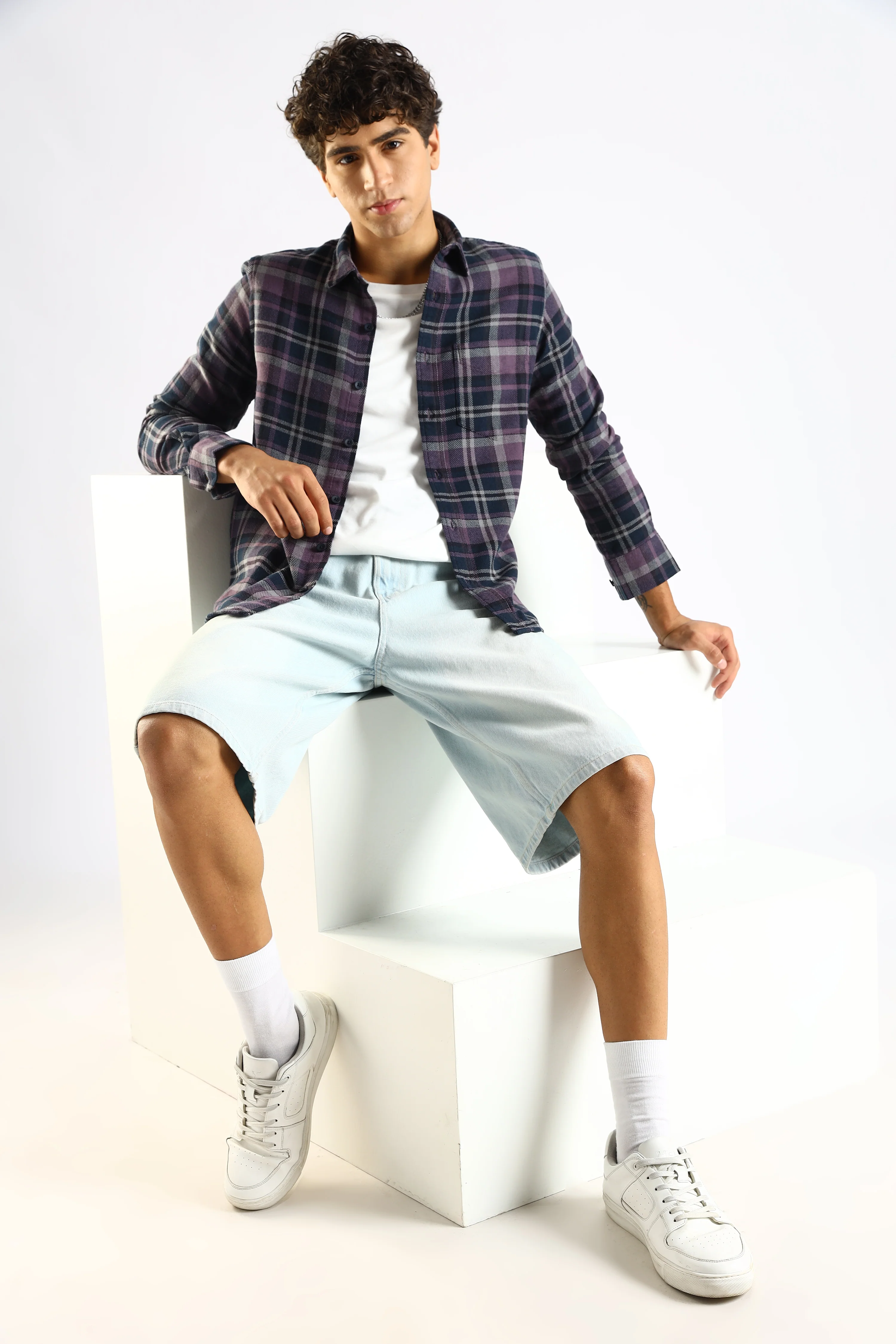 Men Navy Blue Cotton Blend Checked Shirt - Image 4