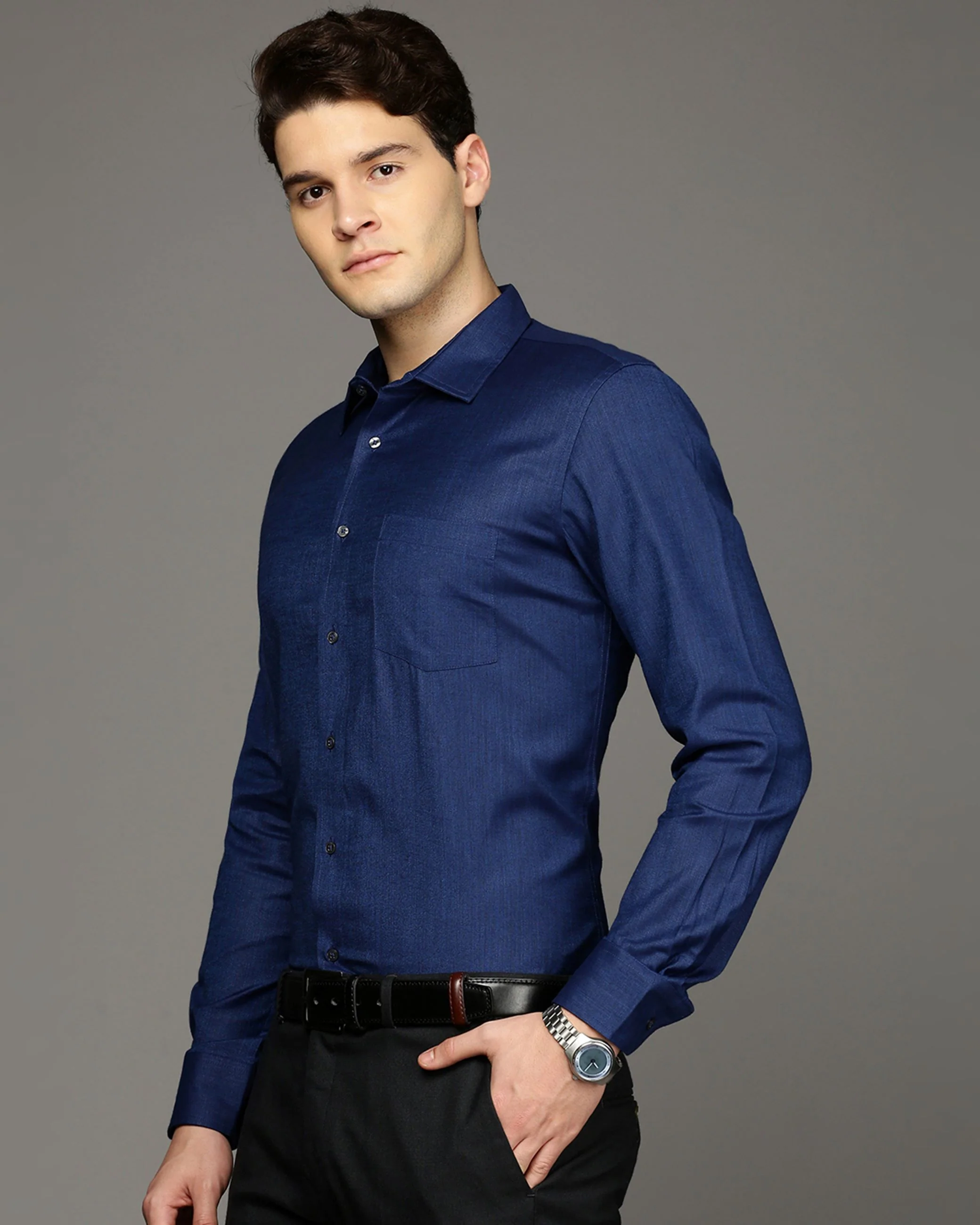 Men Navy Blue Cotton Blend Slim Shirt - Image 3