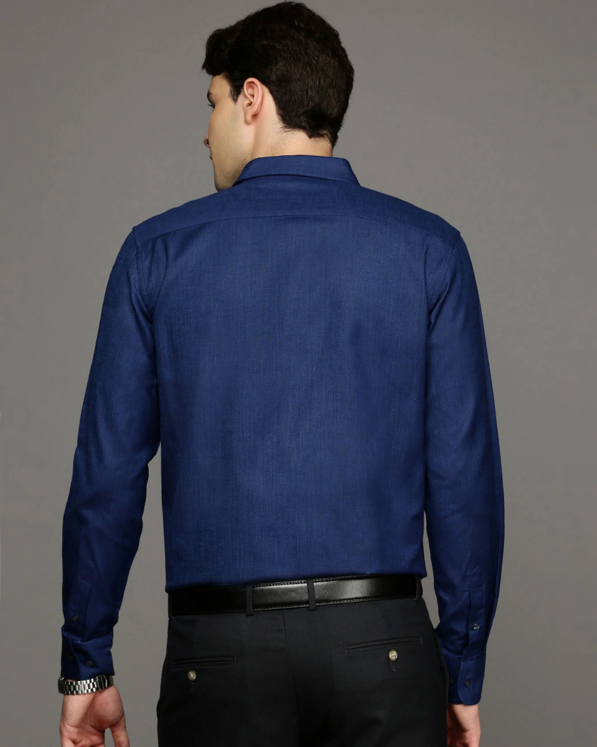 Men Navy Blue Cotton Blend Slim Shirt - Image 4