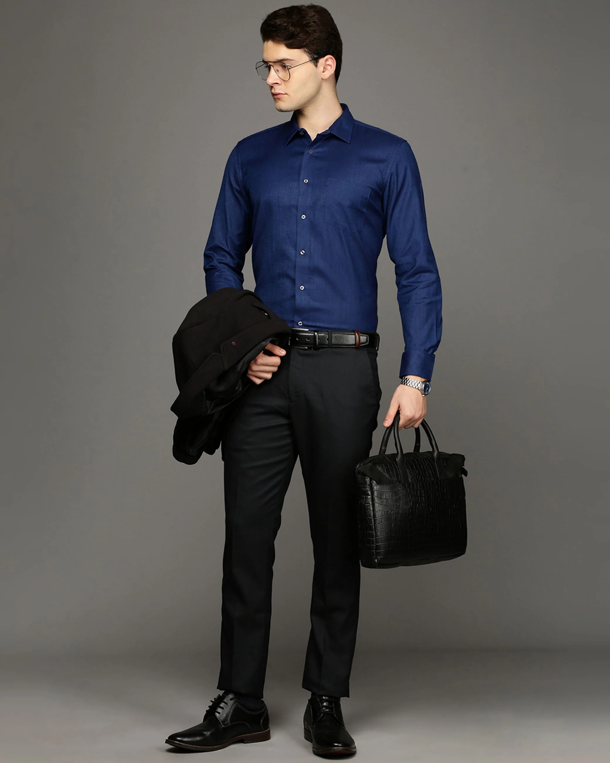 Men Navy Blue Cotton Blend Slim Shirt - Image 5