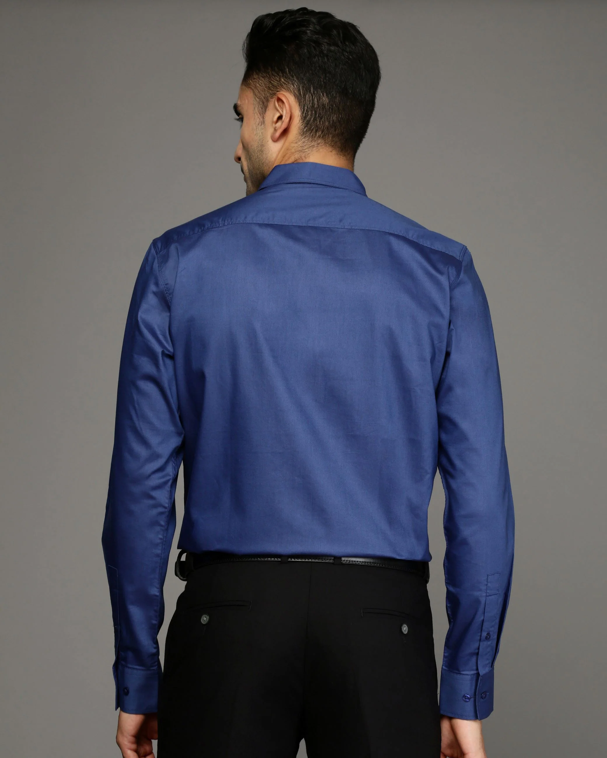 Men Navy Blue Cotton Blend Slim Shirt - Image 4