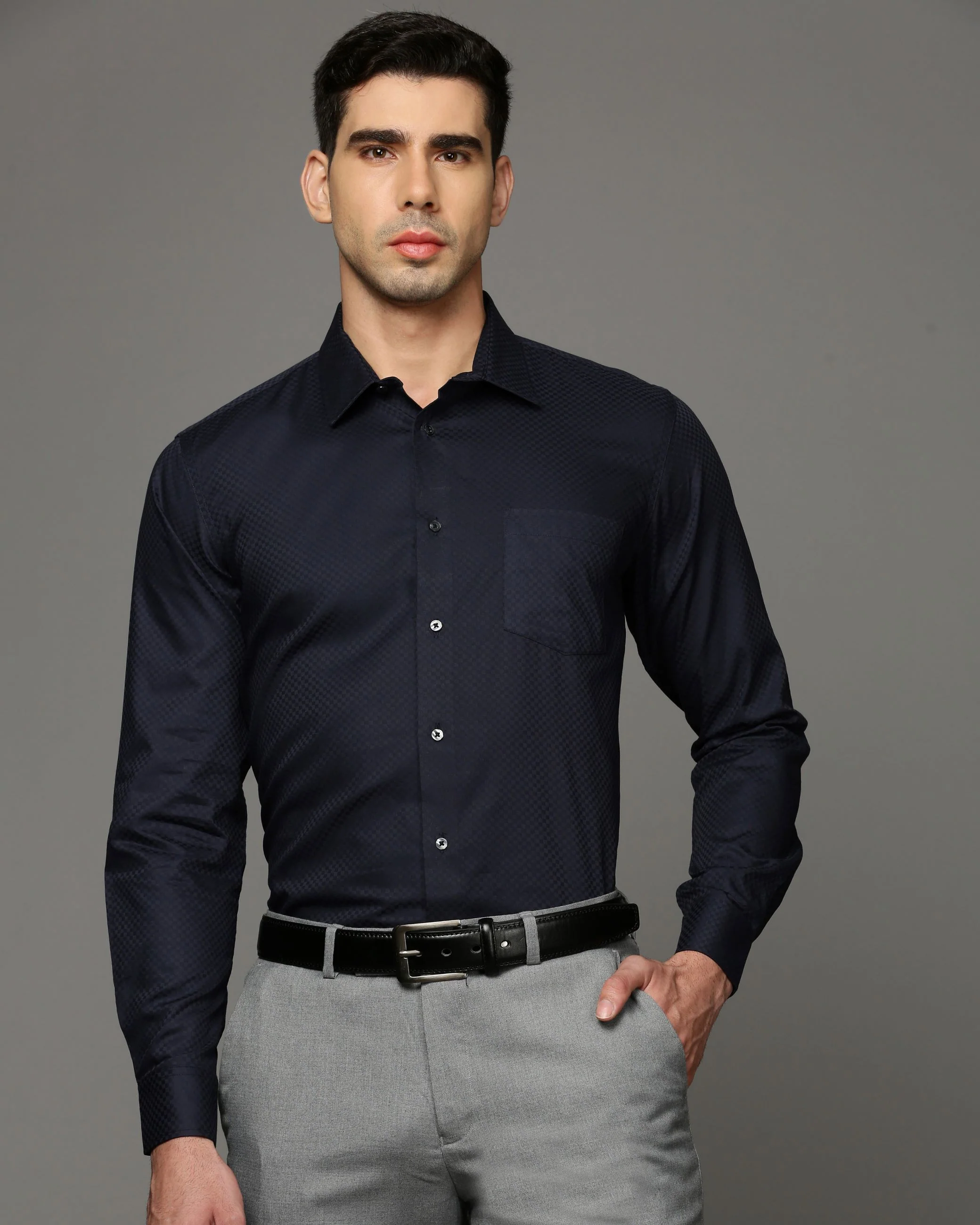 Men Navy Blue Cotton Blend Slim Shirt - Image 2