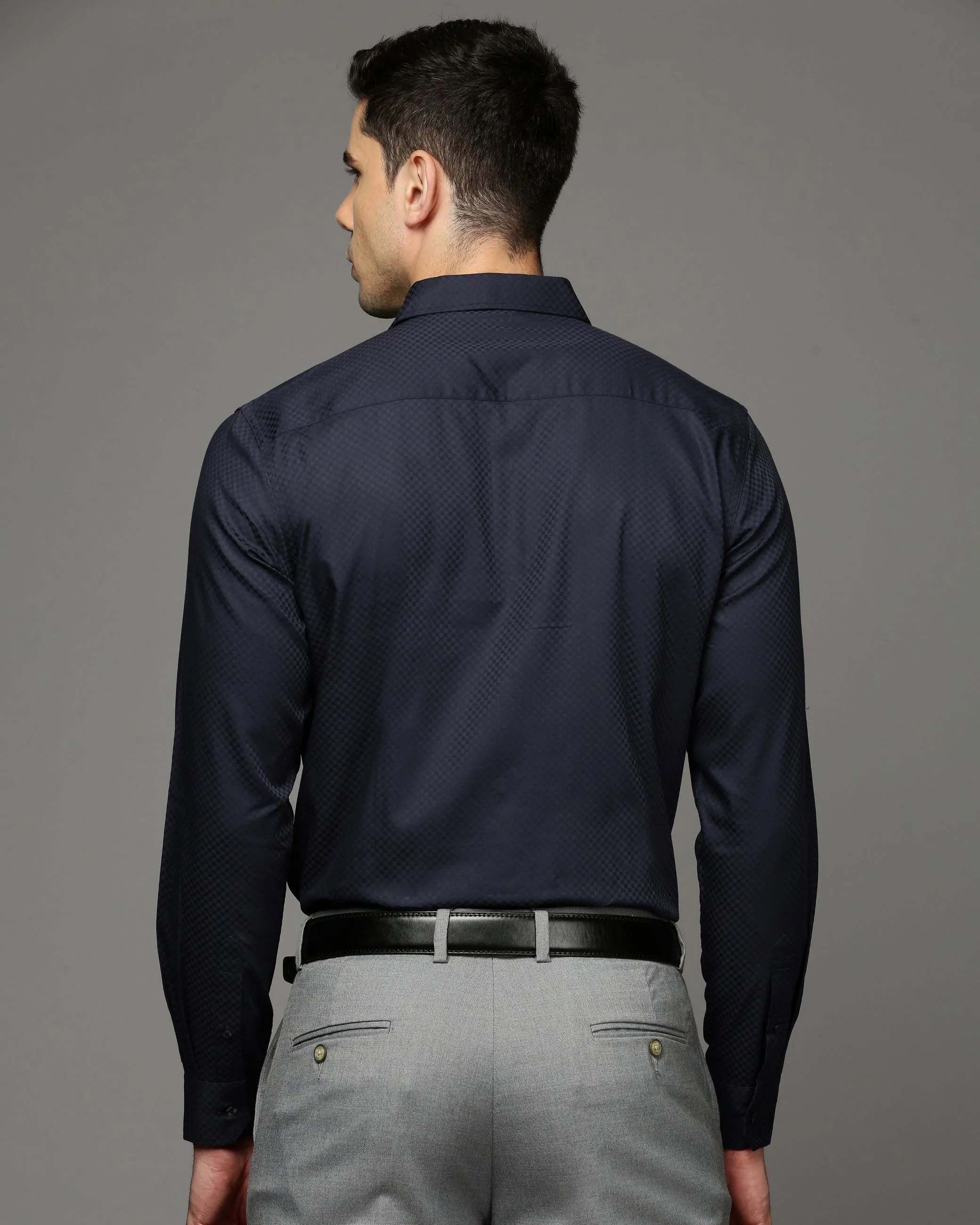 Men Navy Blue Cotton Blend Slim Shirt - Image 4
