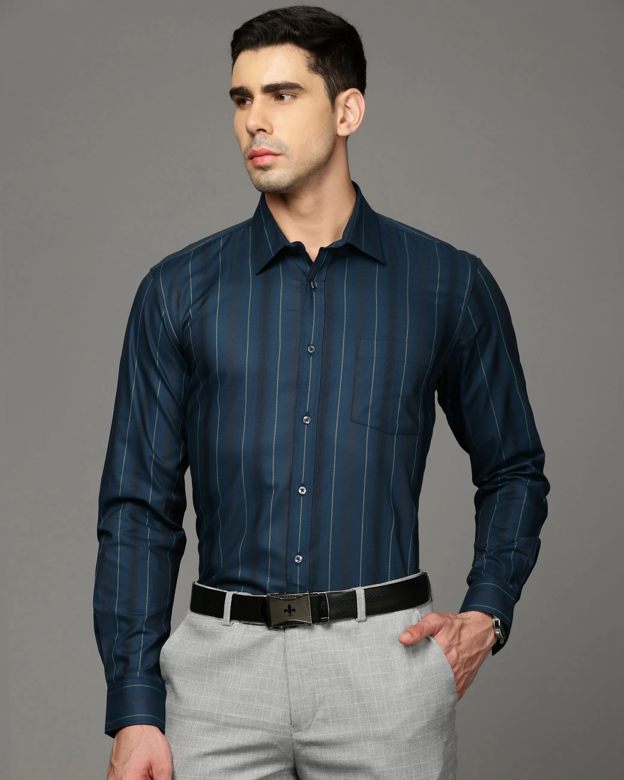 Men Navy Blue Cotton Blend Slim Shirt - Image 2