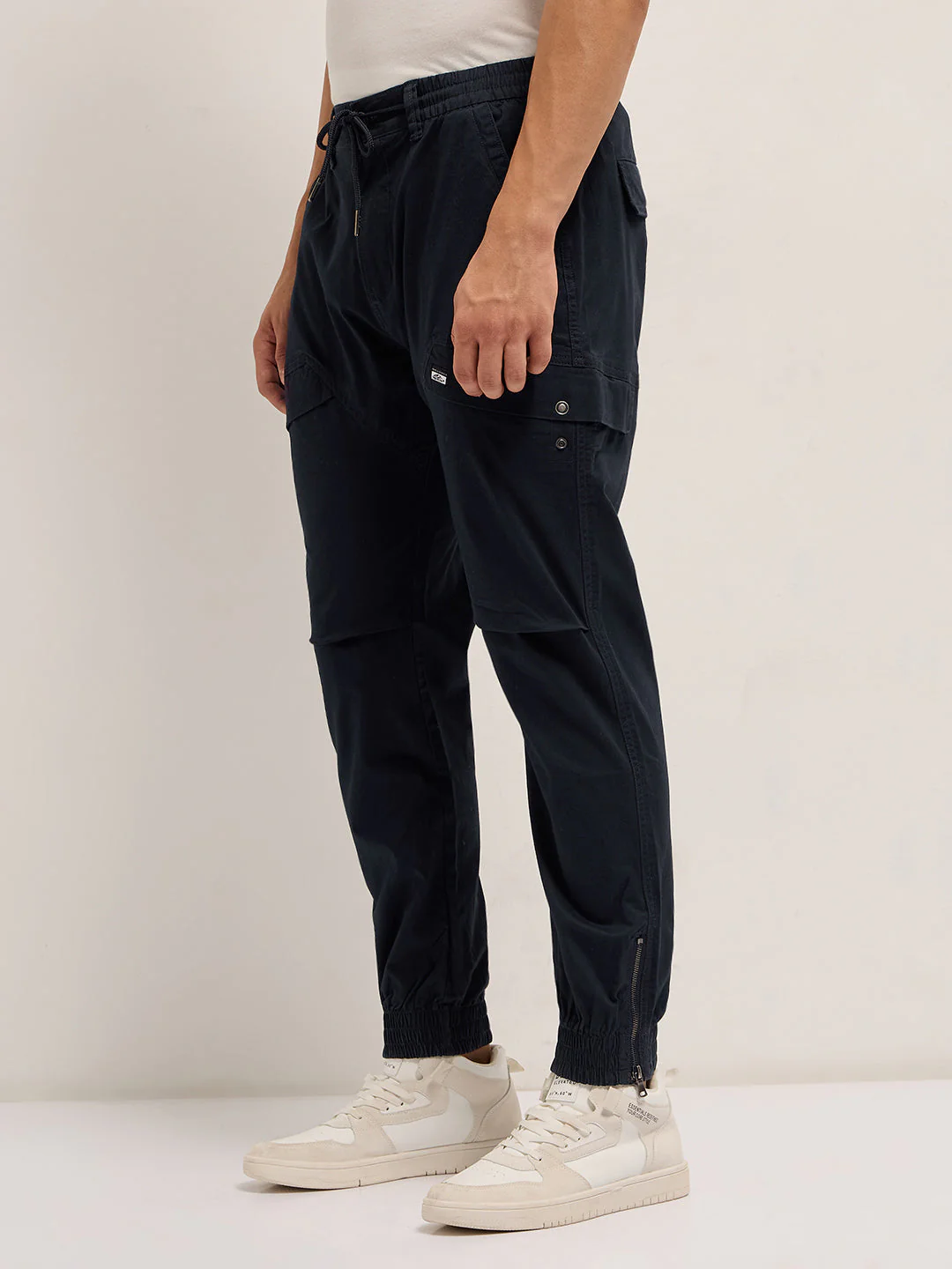 Men Navy Blue Cotton Relaxed Fit Cargo Pants - Image 3