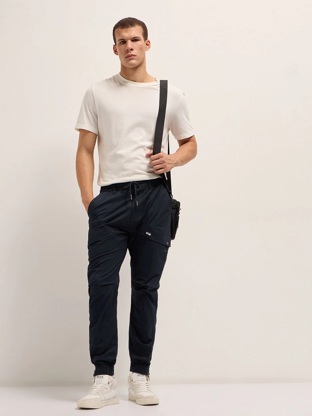 Men Navy Blue Cotton Relaxed Fit Cargo Pants - Image 4