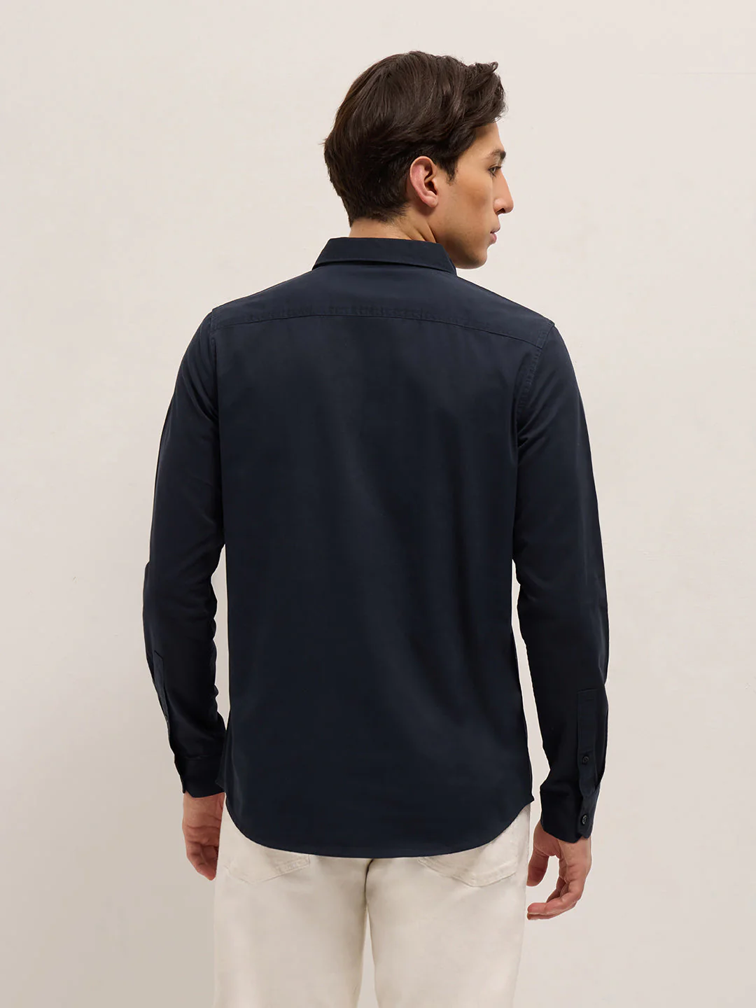 Men Navy Blue Cotton Solid Slim Fit Casual Shirt - Image 2