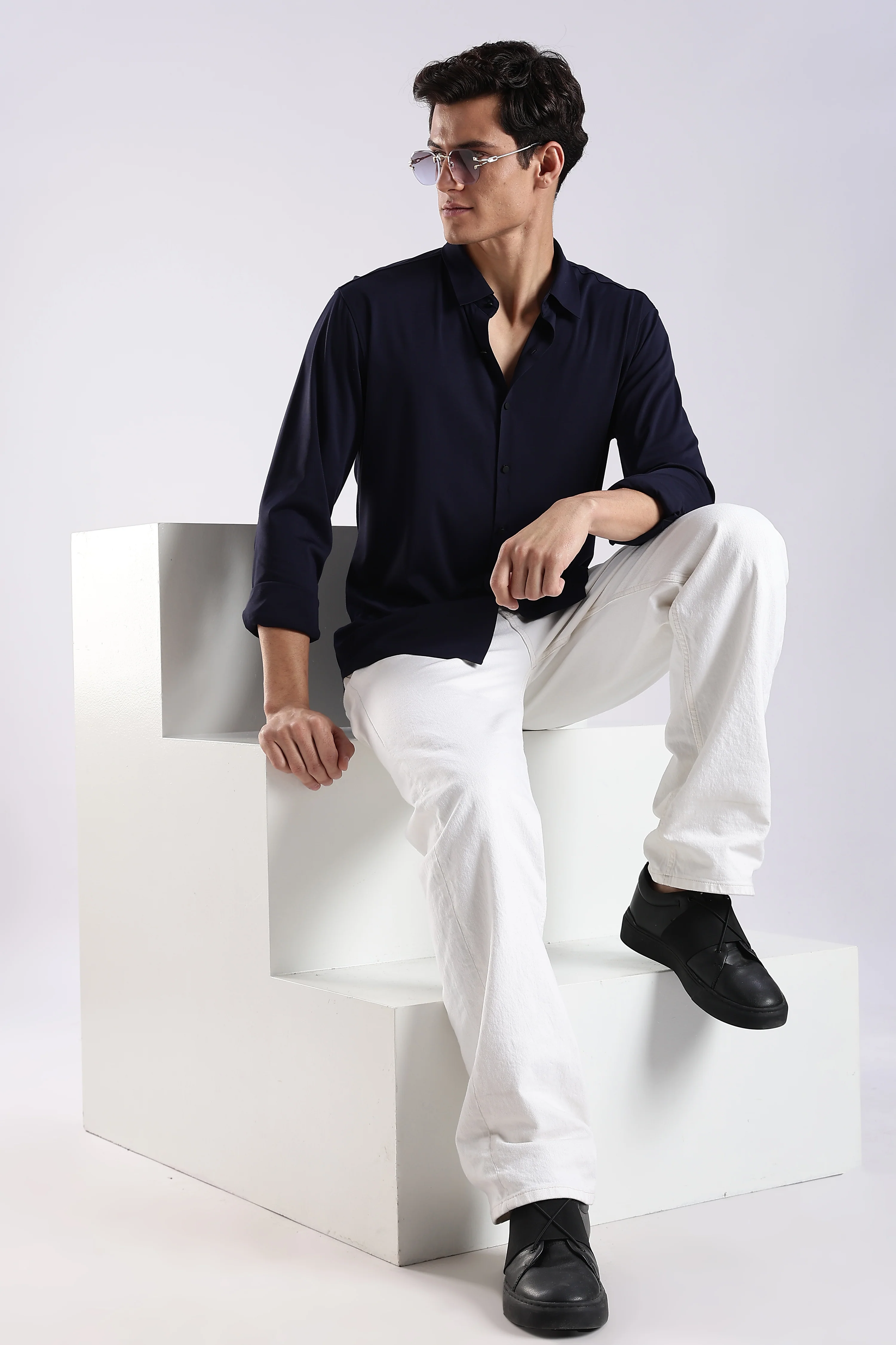 Men Navy Blue Knitted Slim Fit Shirt - Image 5