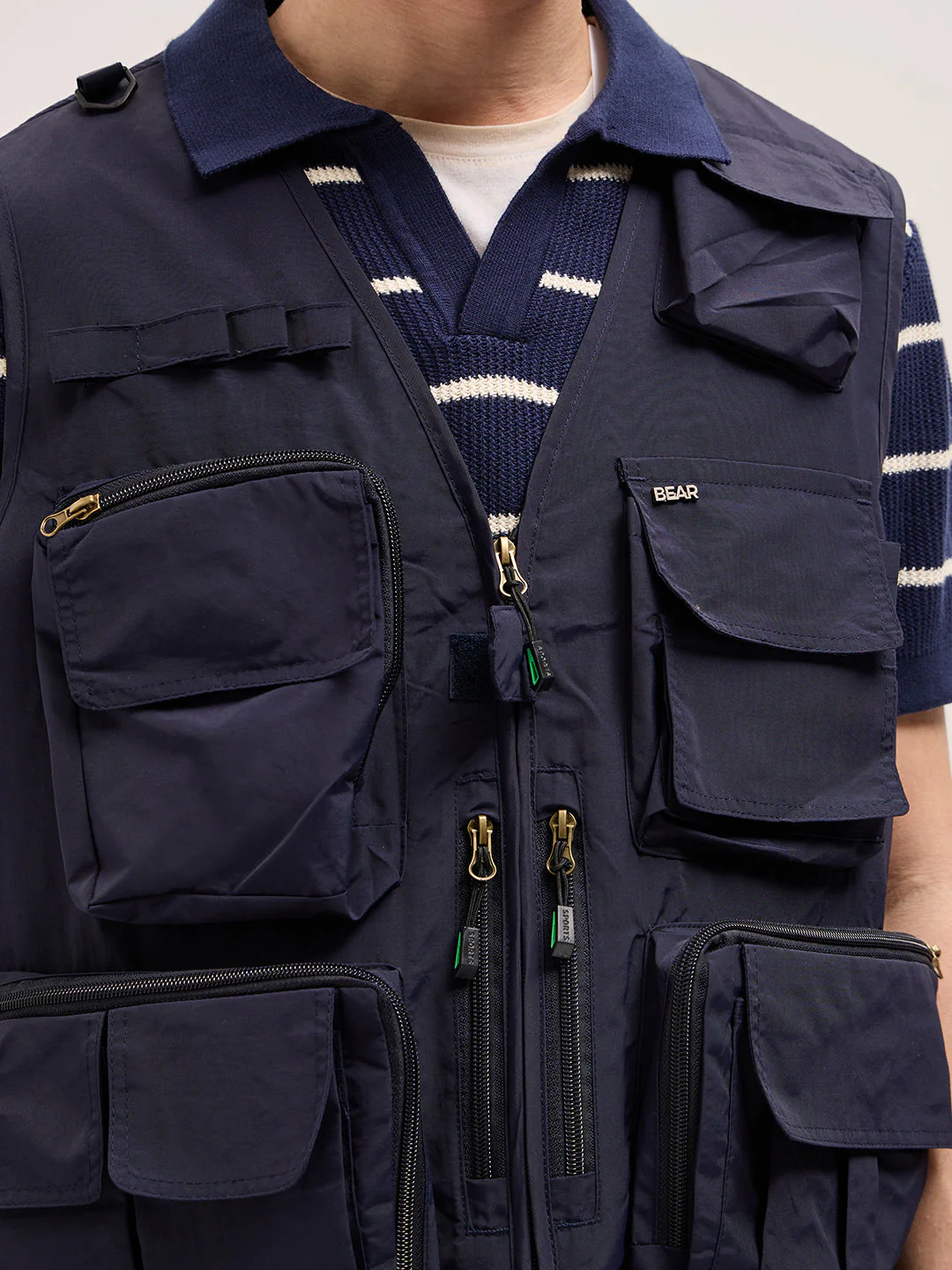 Men Navy Blue Outdoor Utility Multi-Pocket Vest Jacket - Image 5