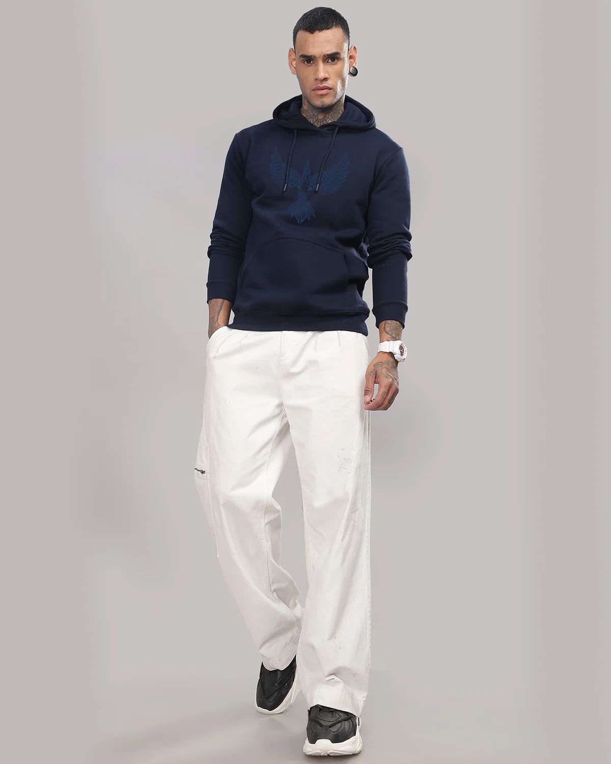 Men Navy Blue Printed Hoodie - Image 2