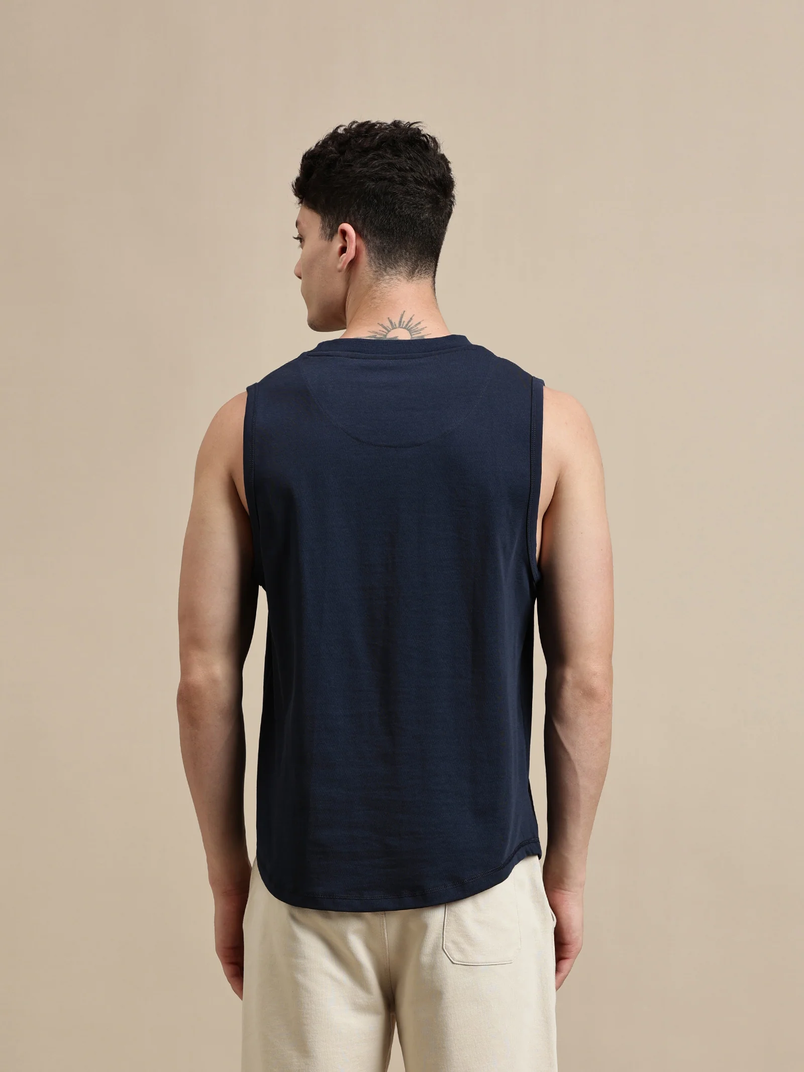 Men Navy Blue Sleeveless T-Shirt - Image 3