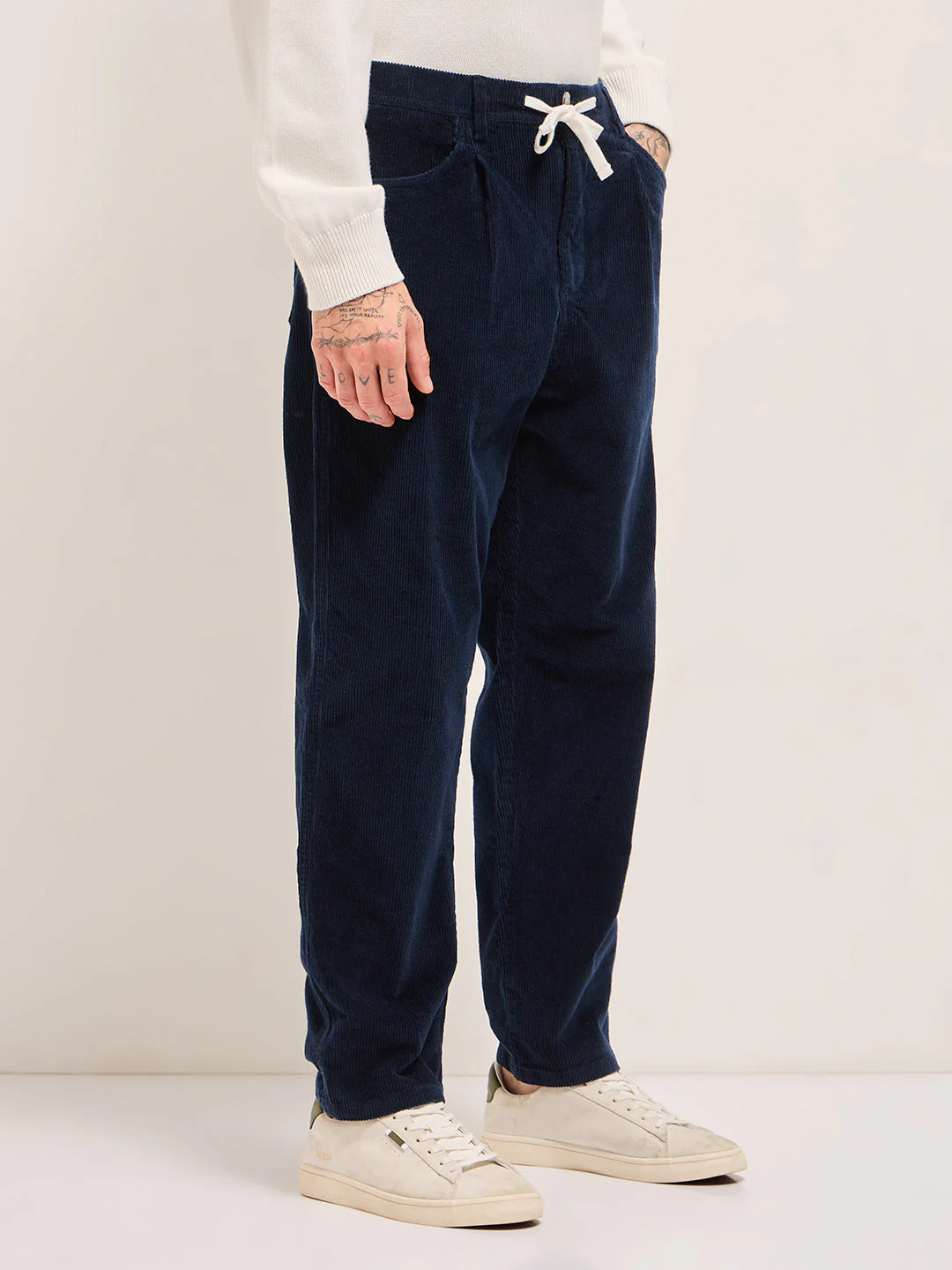 Men Navy Blue Solid Baggy Fit Corduroy Cotton Pant - Image 3