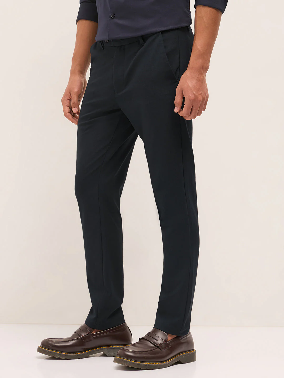Men Navy Blue Solid Polyester Blend Slim Fit Formal Trousers - Image 3