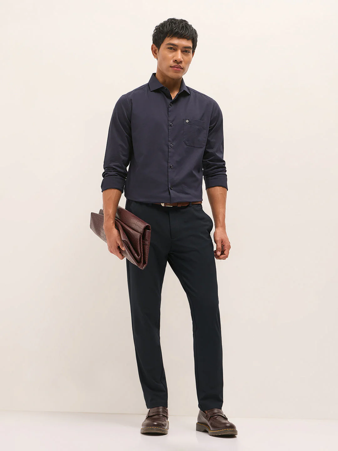 Men Navy Blue Solid Polyester Blend Slim Fit Formal Trousers - Image 4
