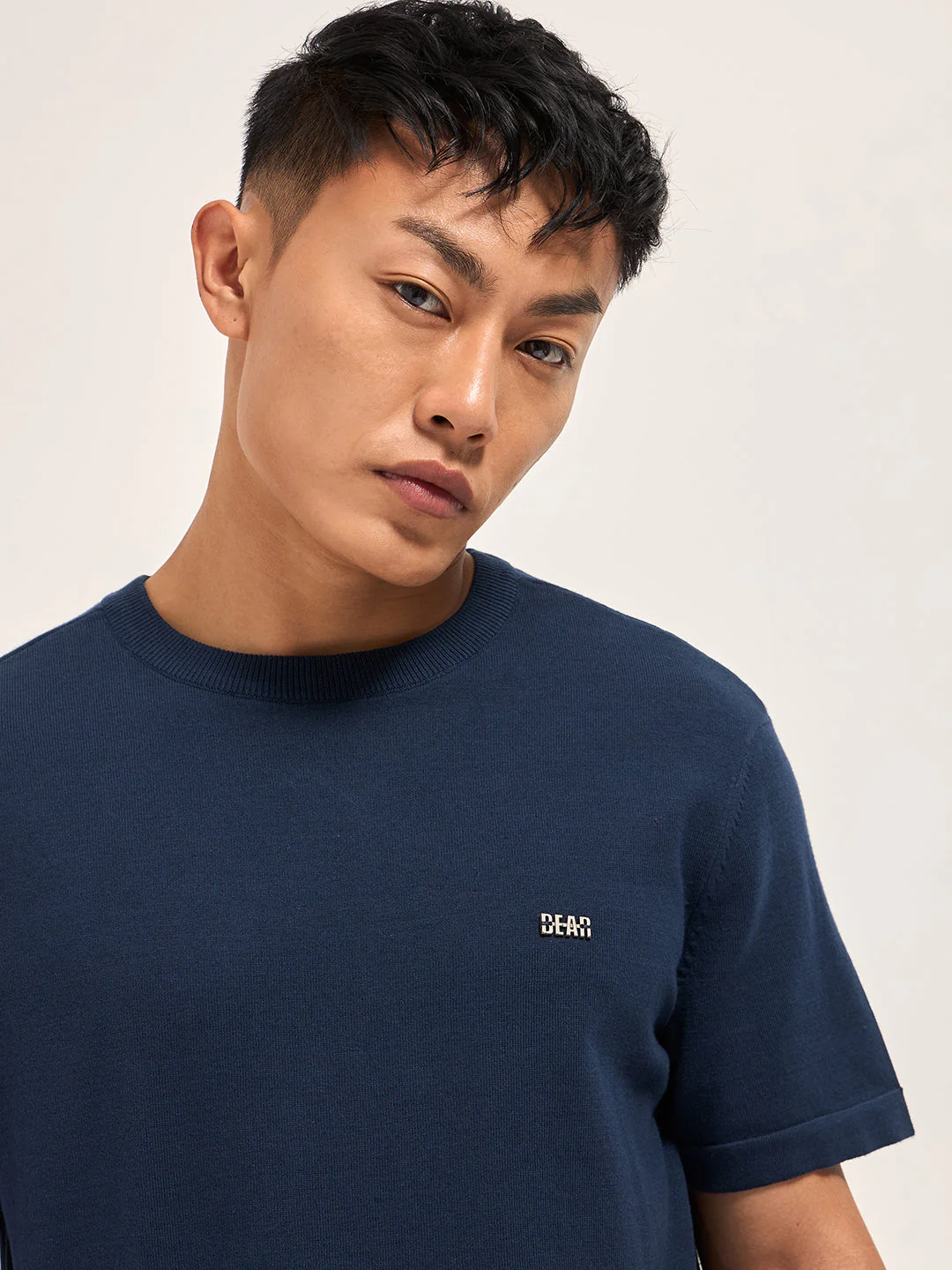 Men Navy Blue Solid Regular Fit Ribbed Crew Neck T-shirt - Image 5