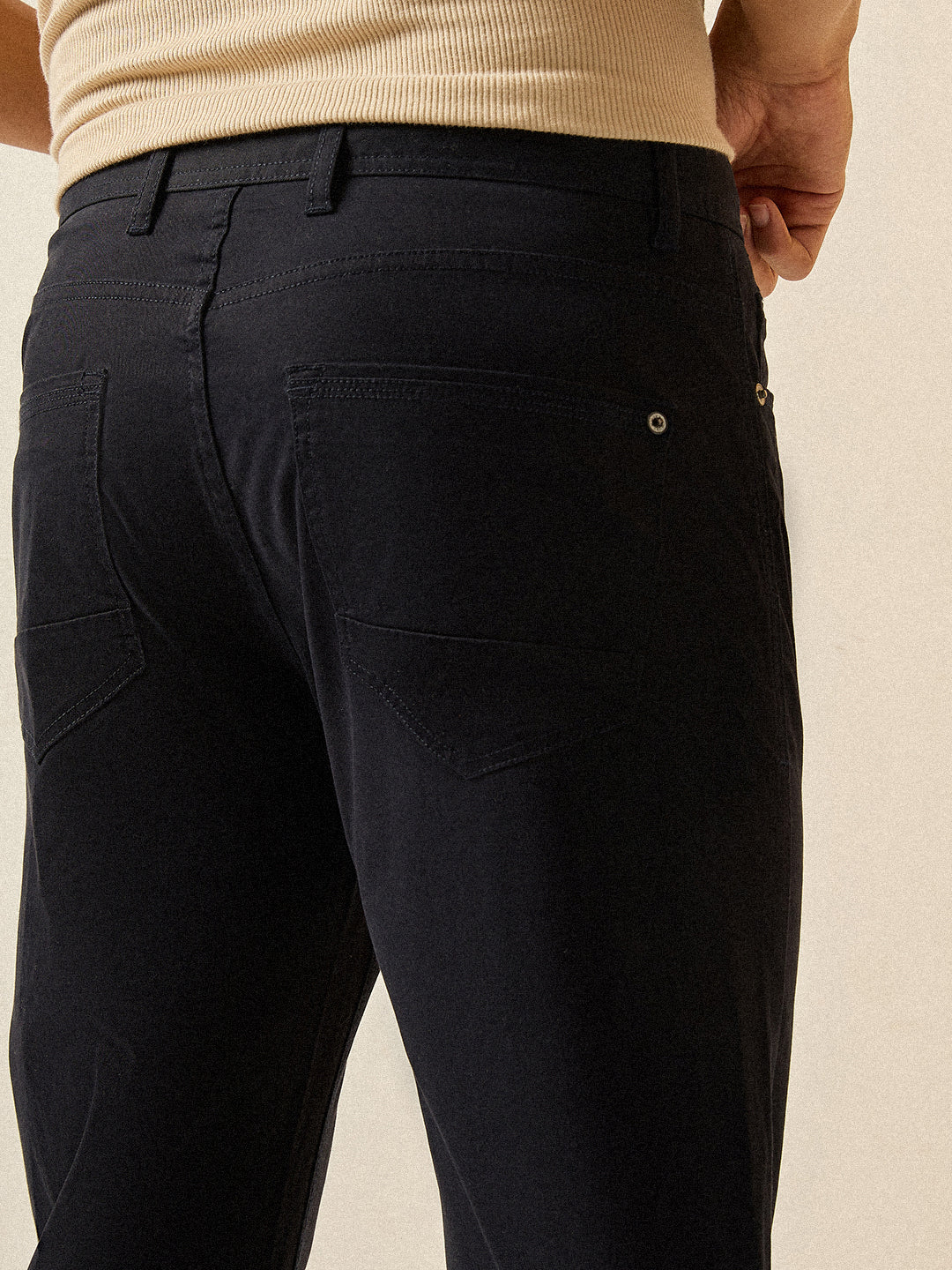 Men Navy Blue Solid Slim Fit Casual Chino Trouser - Image 5