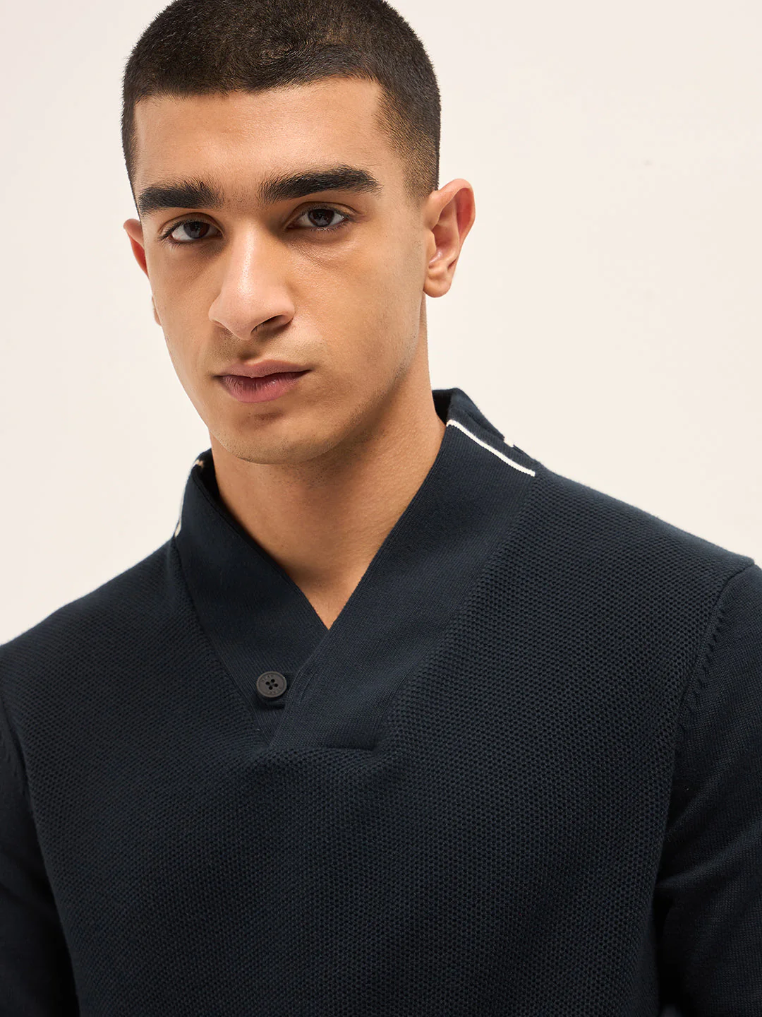 Men Navy Blue Textured Slim Fit Shawl Collar Full Sleeve T-shirt - Image 5
