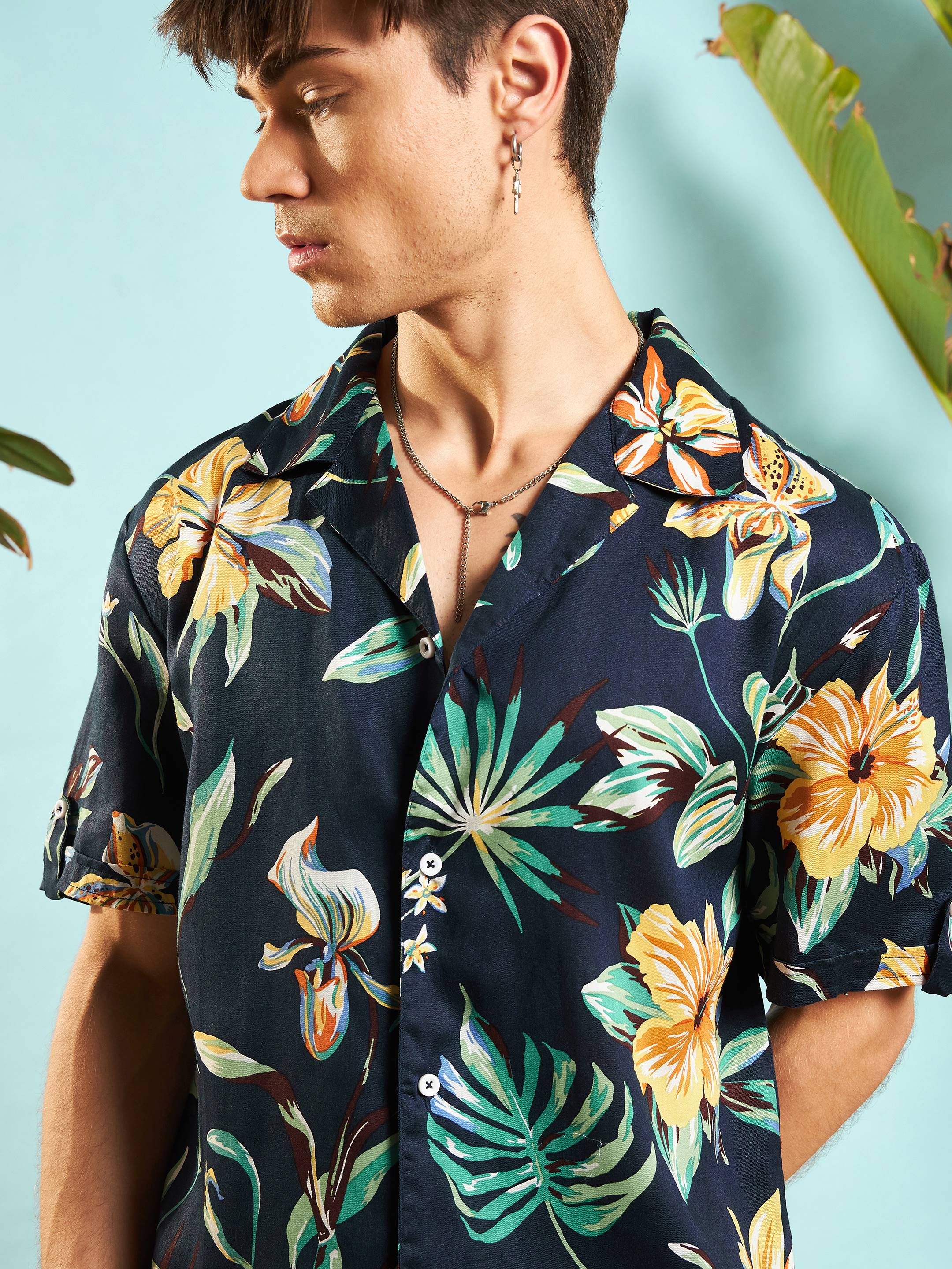 Men Navy Blue Tropical Shirt With Shorts - Image 3