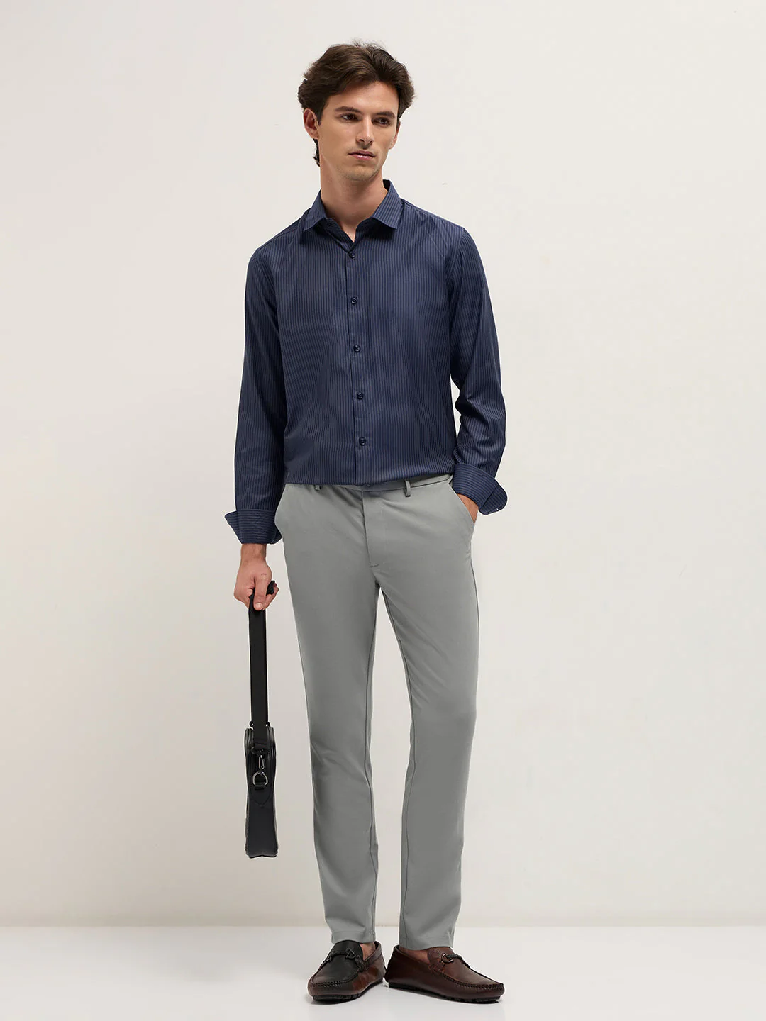Men Navy Blue Woven Pin Stripe Design Tailored Fit Formal Shirt - Image 4