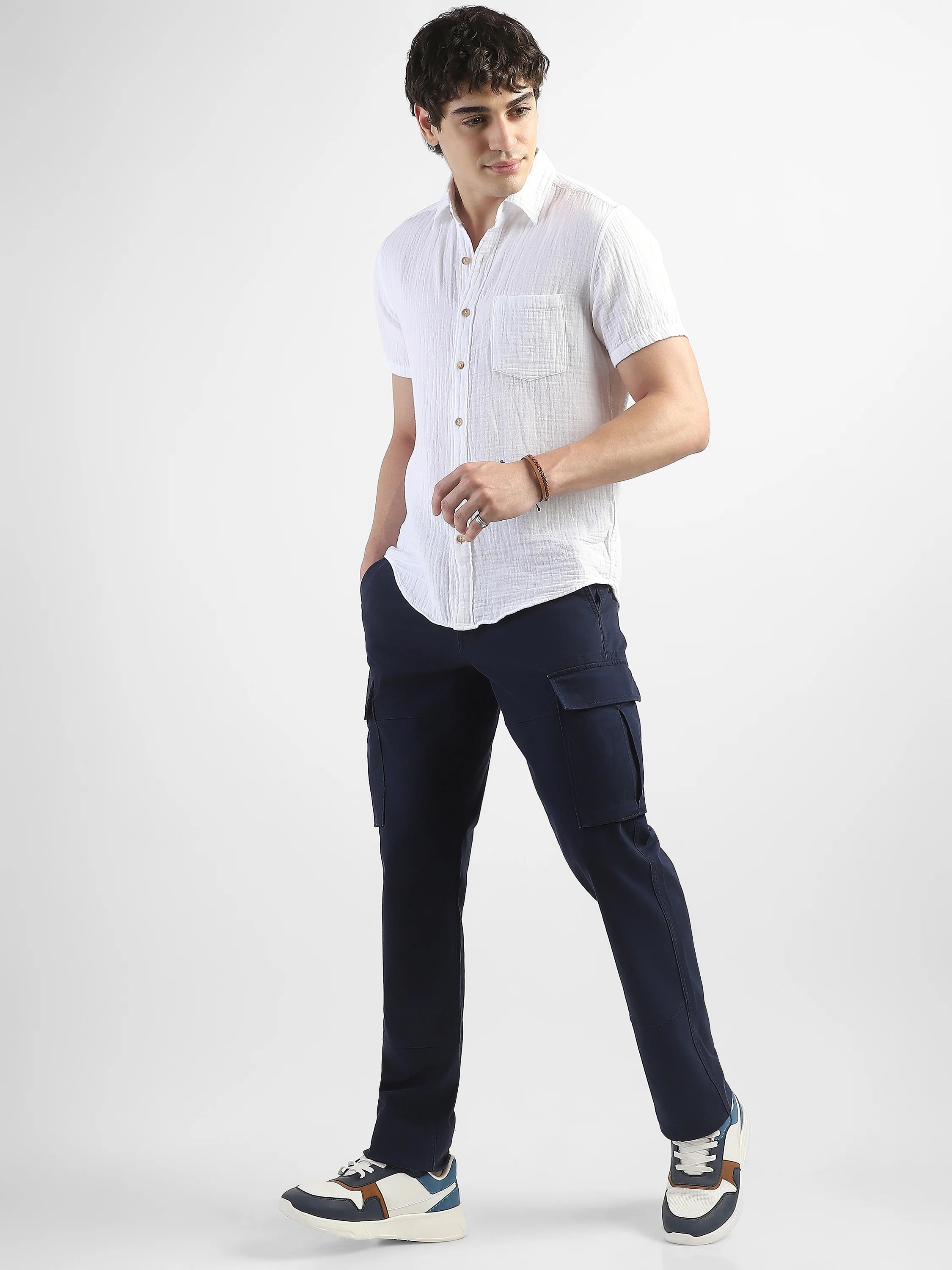 Men Navy Cotton Mid Rise Cargo Pants - Image 3